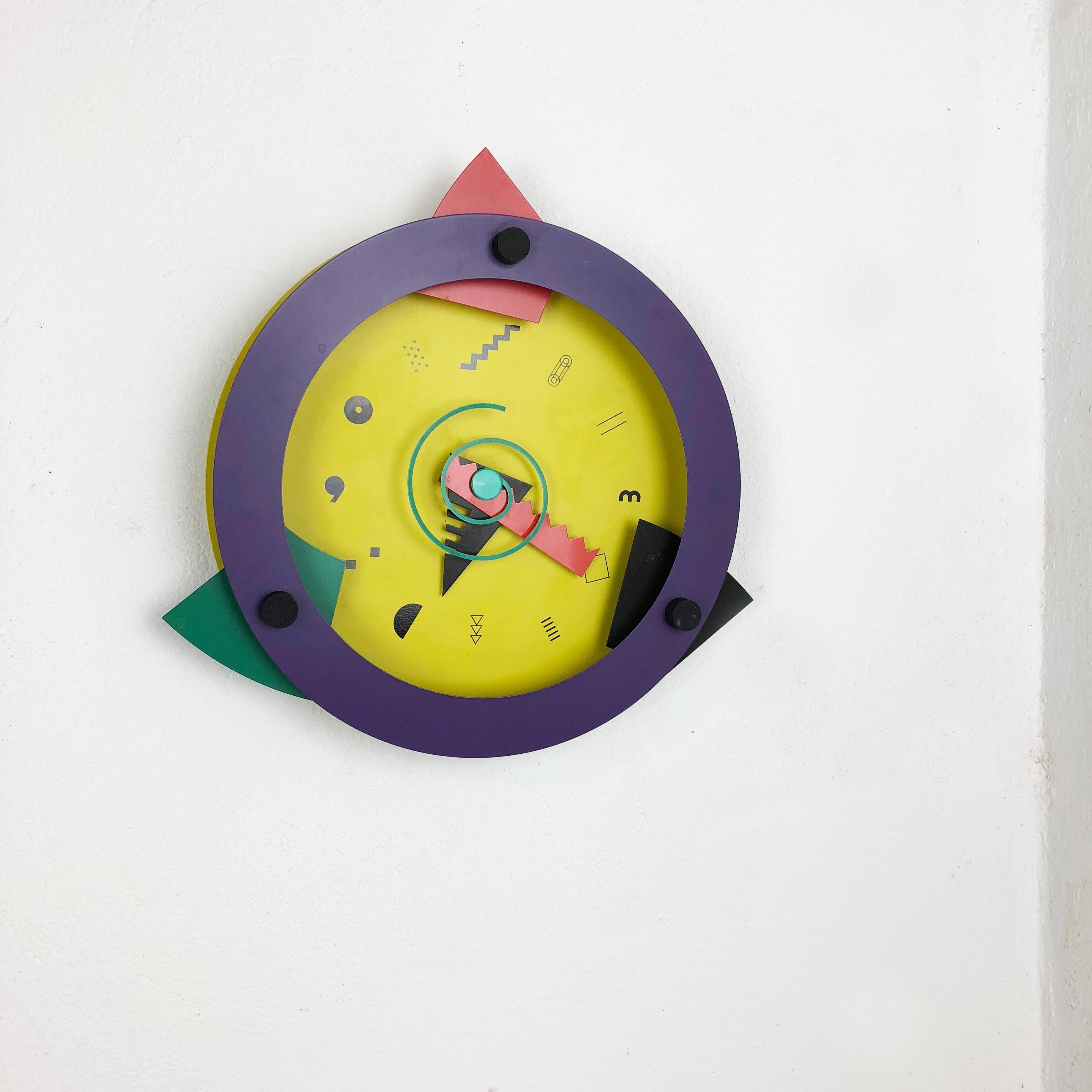 Article:

wall clock Memphis style



Origin:

Japan


Producer:

Wakita Paradise


Age:

1980s



Description:

This original metal postmodern wall clock was designed by Shohei Mihara and produced in the 1980s by the premium