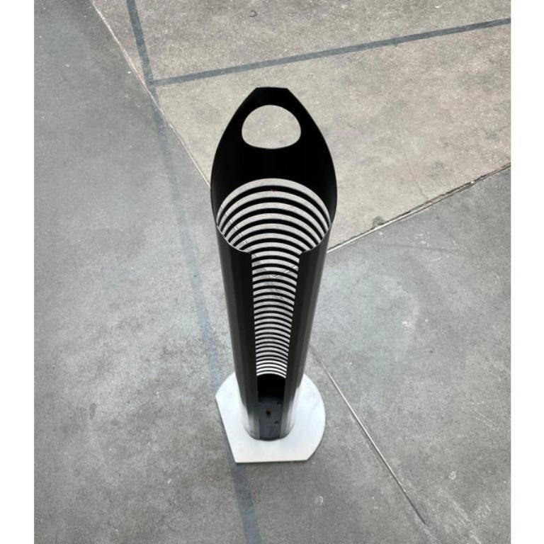 Postmodern Metal and Marble CD Rack Tower, 1980s In Excellent Condition For Sale In Hamburg, DE