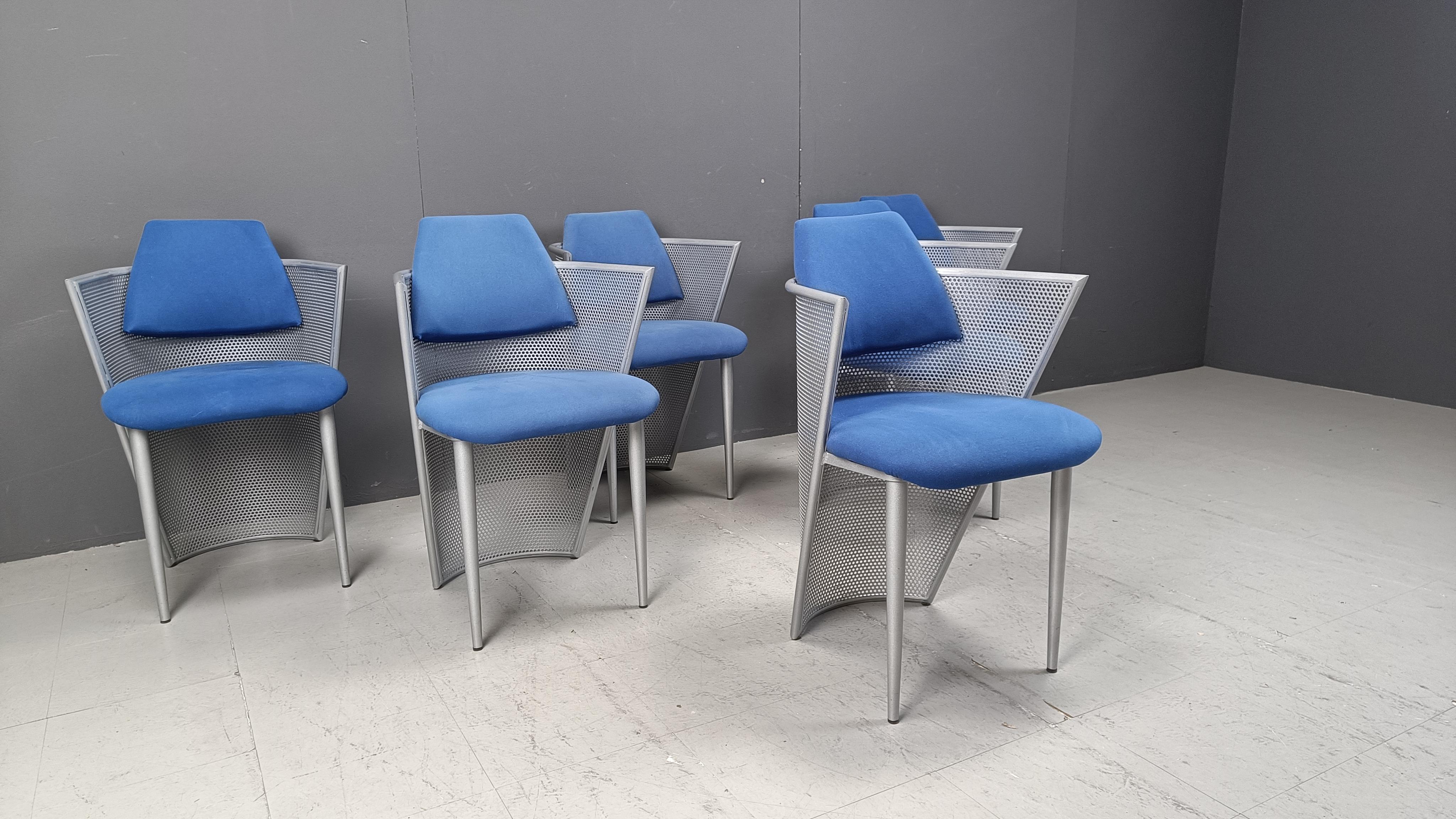 Sedie da pranzo postmoderne in metallo, set di 6 pezzi degli anni '80 in vendita 3