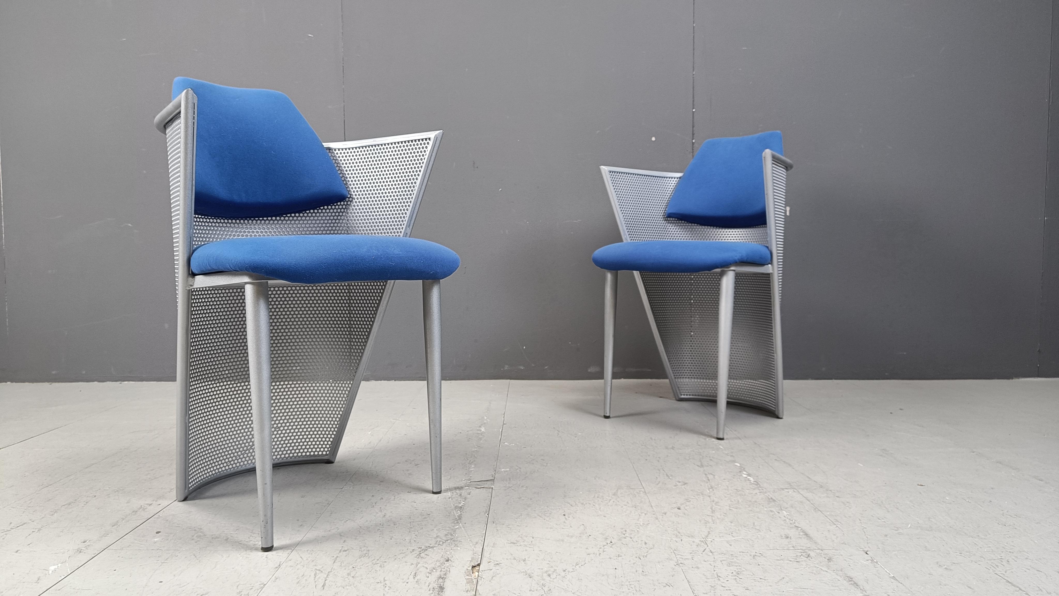 Sedie da pranzo postmoderne in metallo, set di 6 pezzi degli anni '80 in vendita 4