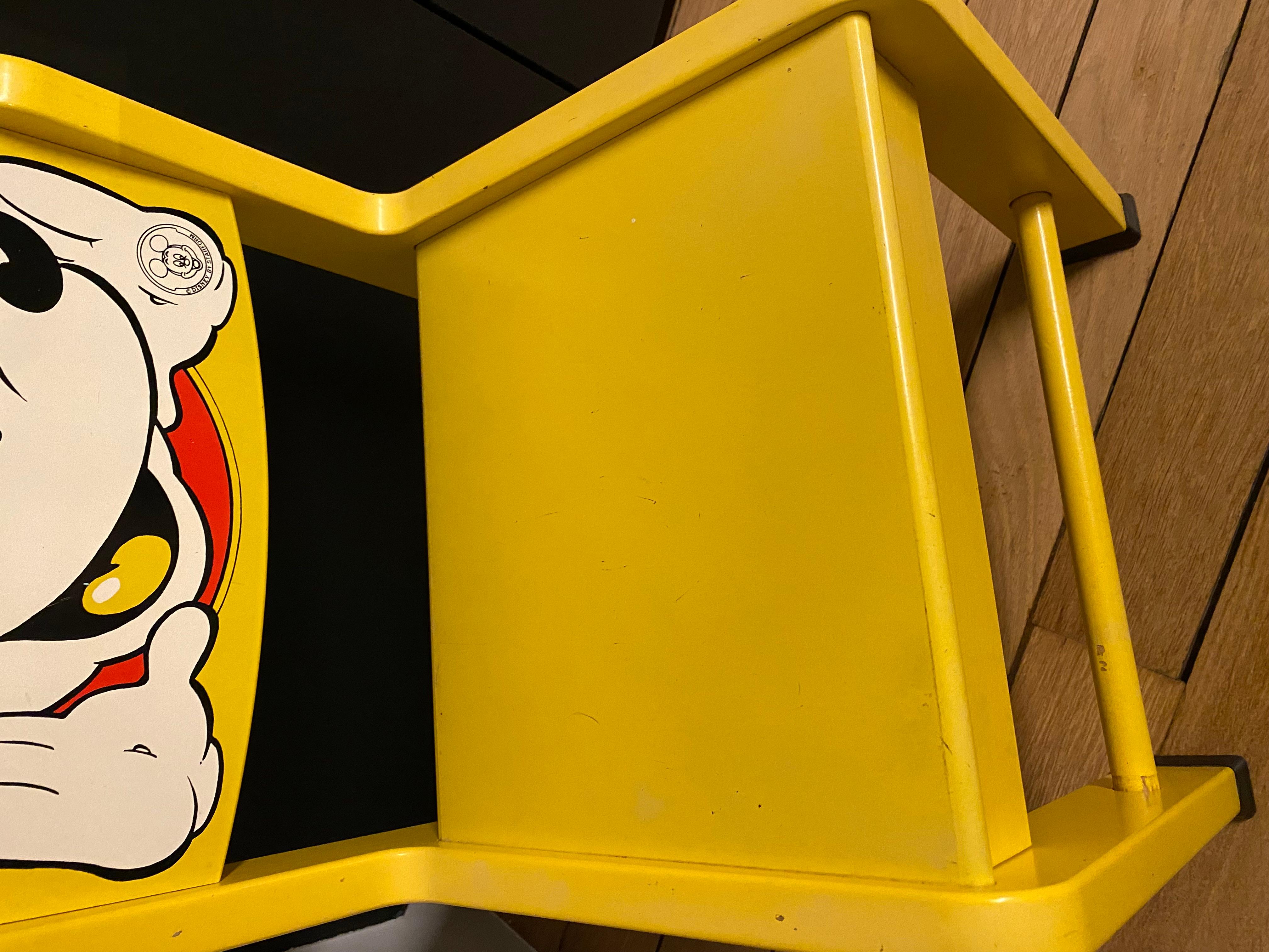 Bois Chaise Mickey postmoderne de Pierre Colleu pour Starform et Disney, France, années 1980. en vente