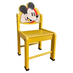 Silla postmoderna Mickey de Pierre Colleu para Starform y Disney, Francia años 80.