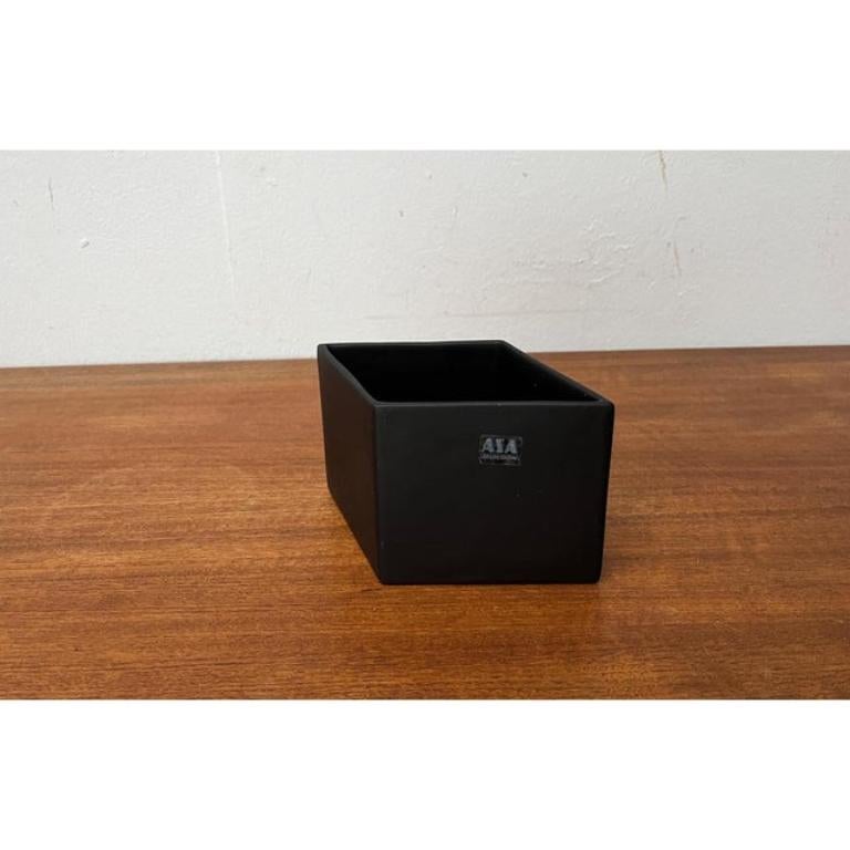 20th Century Postmodern Minimalist Ceramic Diamond Shape Vase from Asa Selection, 1980s For Sale