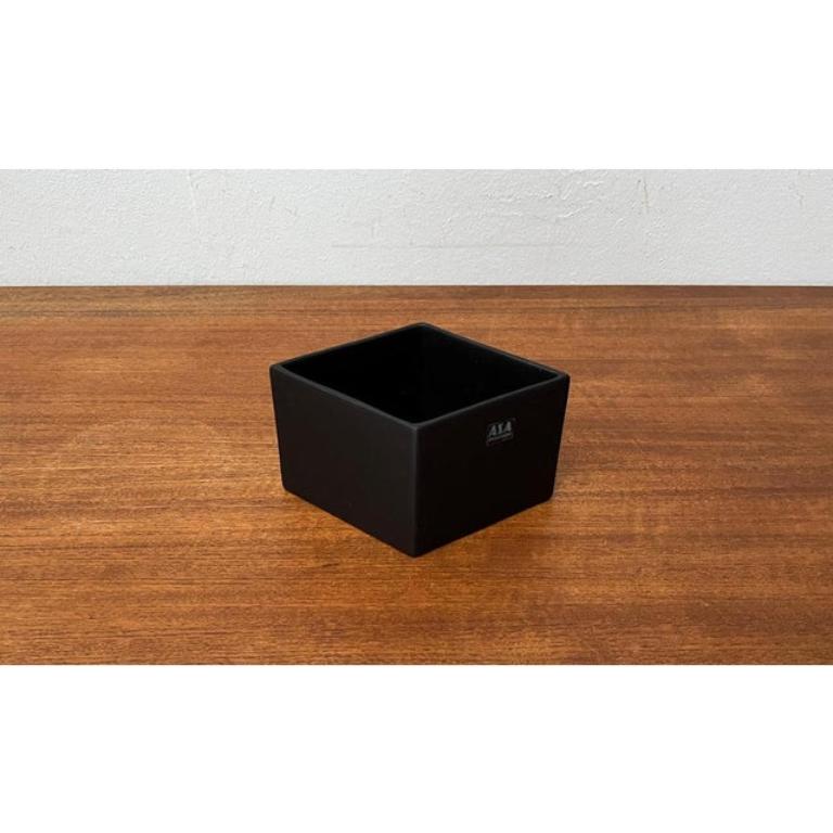 Postmodern Minimalist Ceramic Diamond Shape Vase from Asa Selection, 1980s For Sale 1