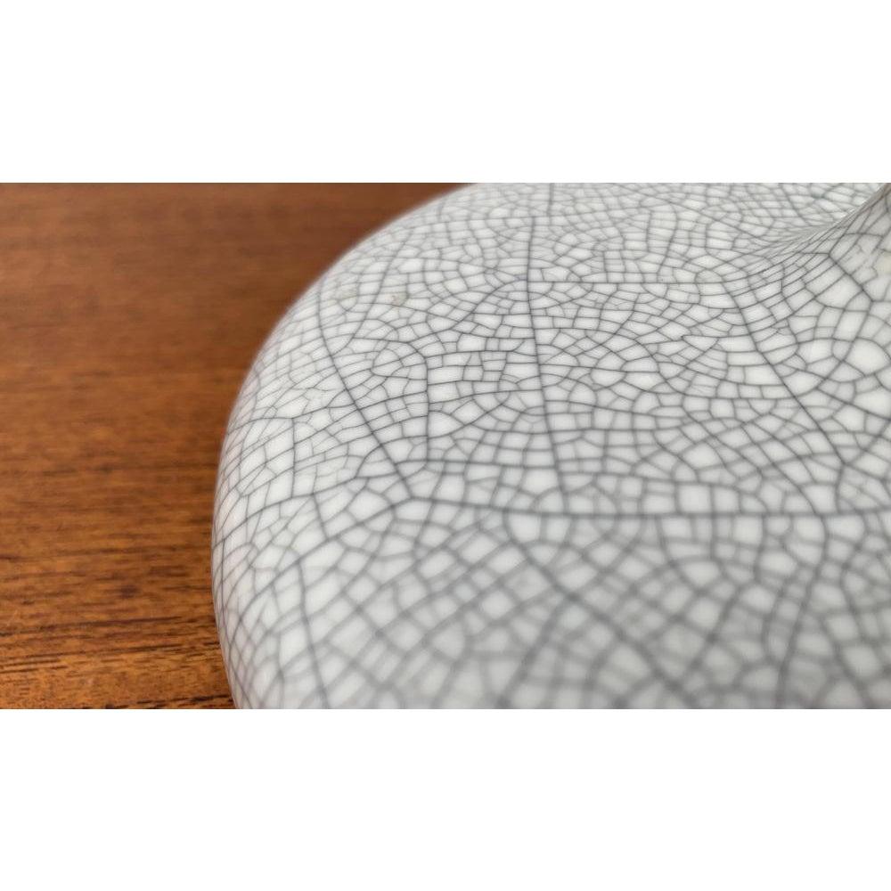 Postmodern Minimalist Ceramic Vase in Organic Shape from Asa Selection, 1980s For Sale 6