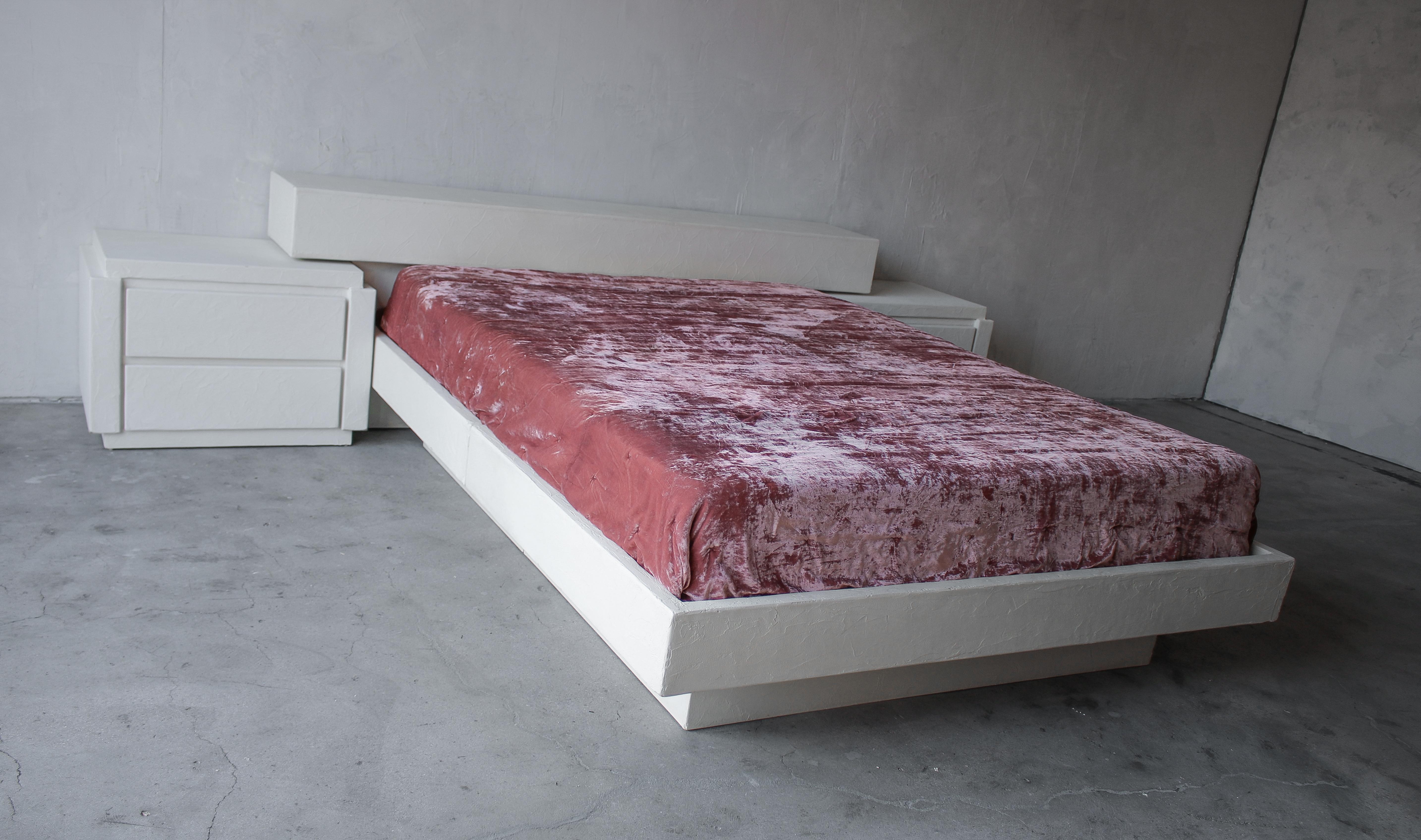 plaster bed