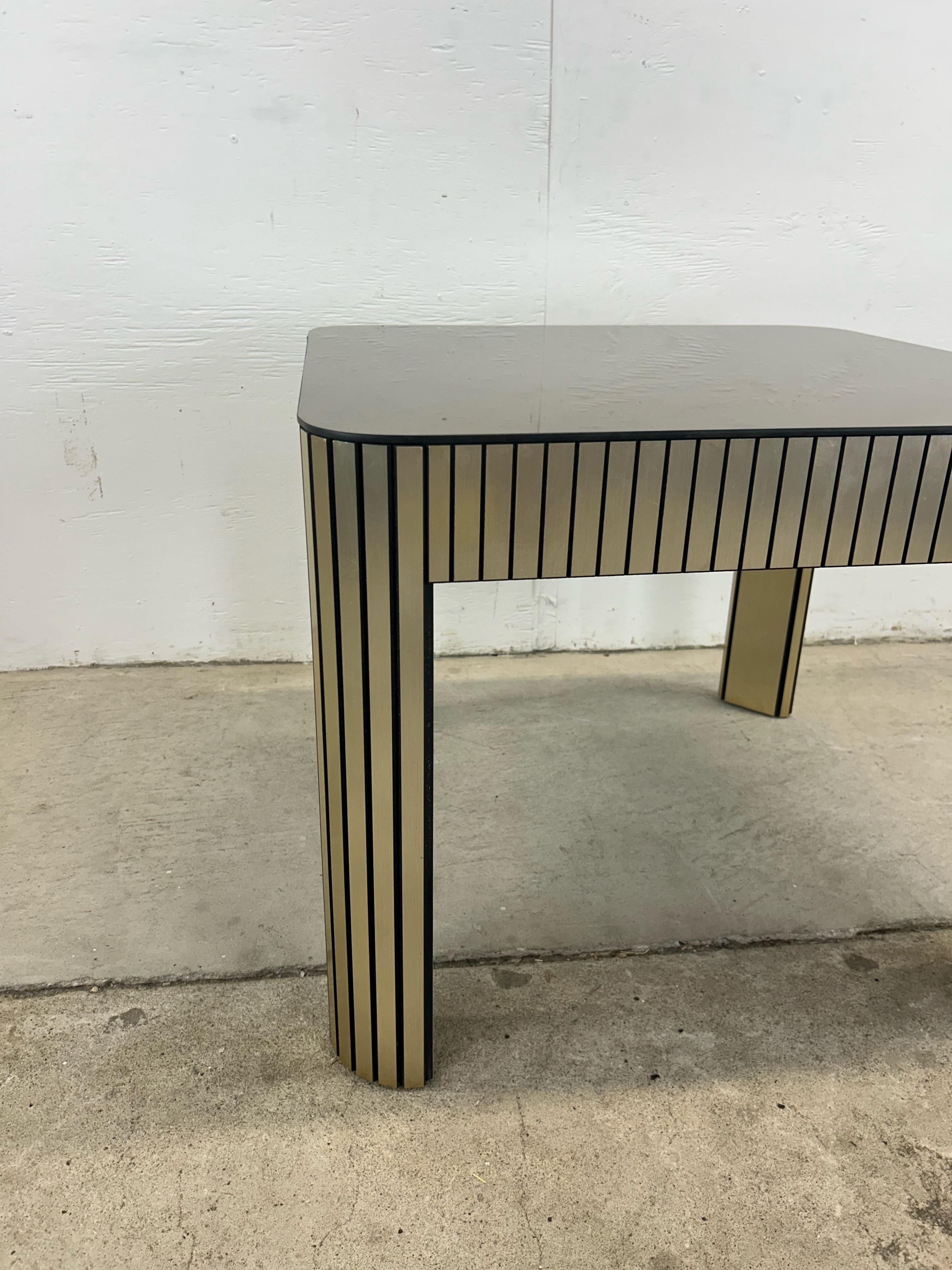 Postmodern Mirrored Glass Top End Table with Chrome Accented Base In Excellent Condition For Sale In Freehold, NJ