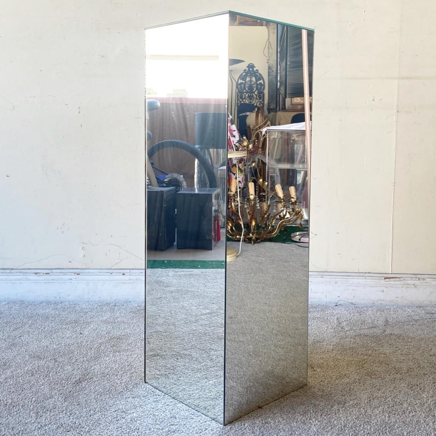 Exceptional vintage Postmodern mirrored pedestal pedestal.
 