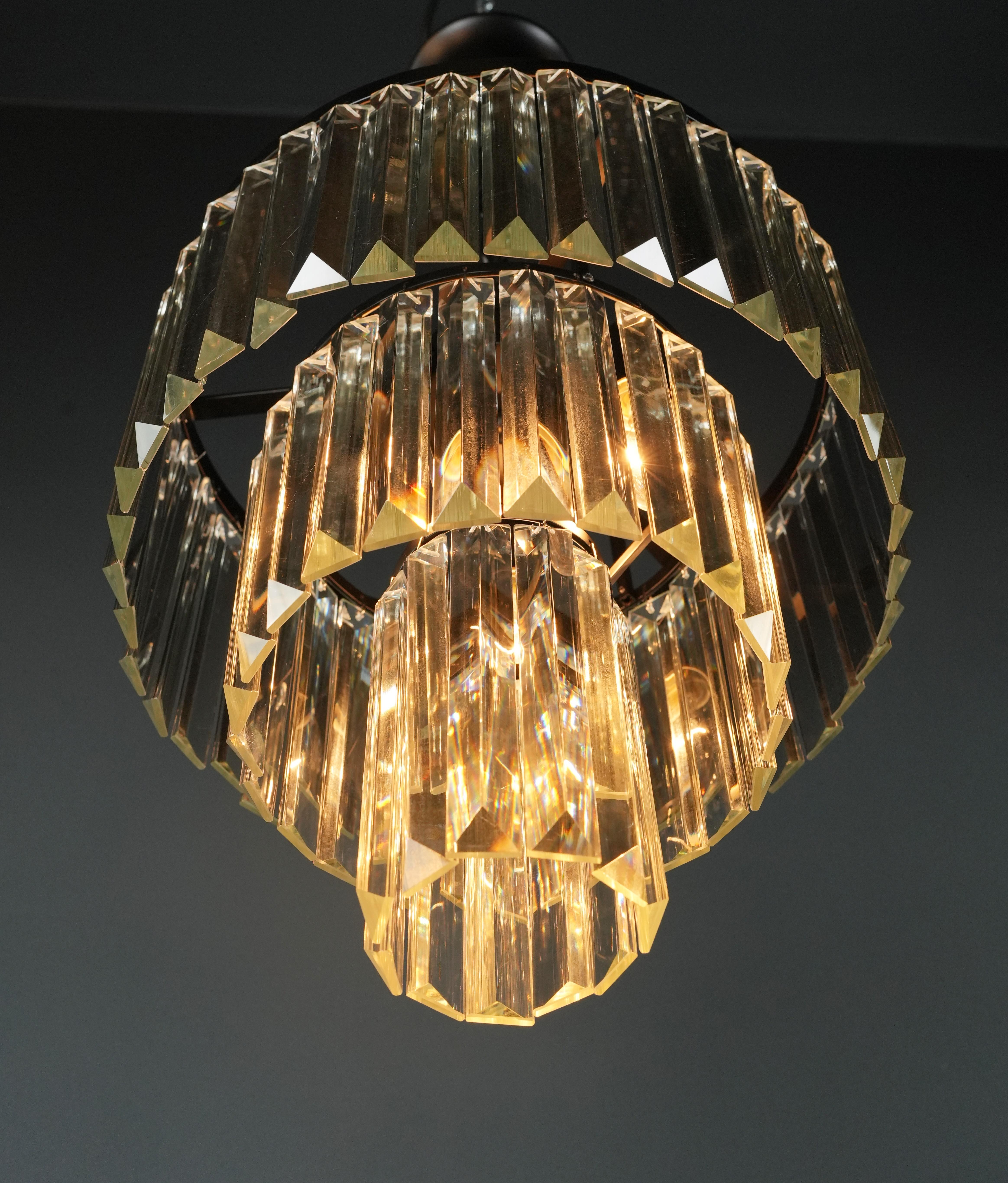 Postmoderner Moderner Schwarzer Runder Kronleuchter Art Nouveau (21. Jahrhundert und zeitgenössisch) im Angebot