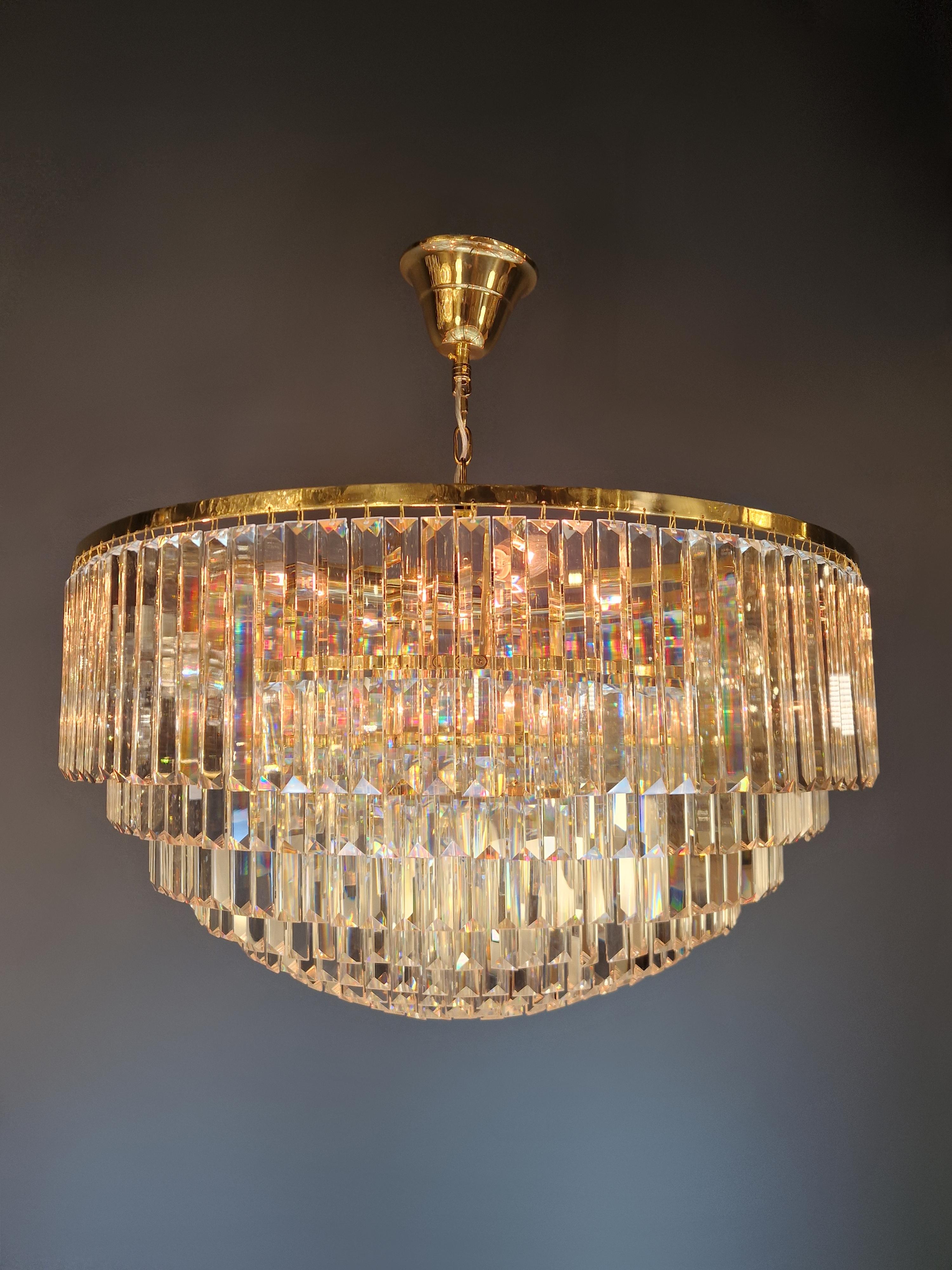 Araña redonda de latón dorado Art Nouveau XXL moderna postmoderna en Nuevo estado para la venta en Berlin, DE