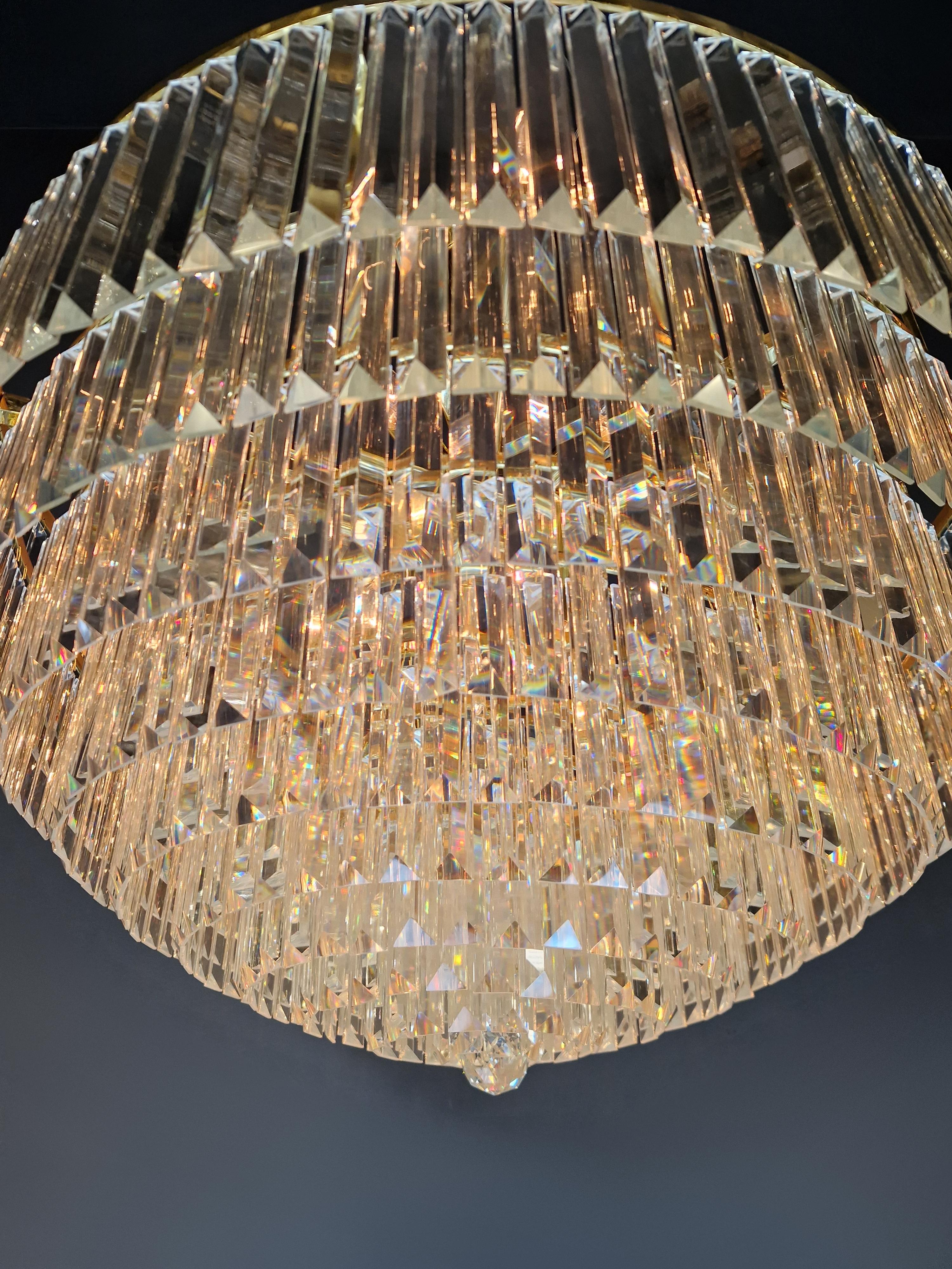 Araña redonda de latón dorado Art Nouveau XXL moderna postmoderna en venta 1