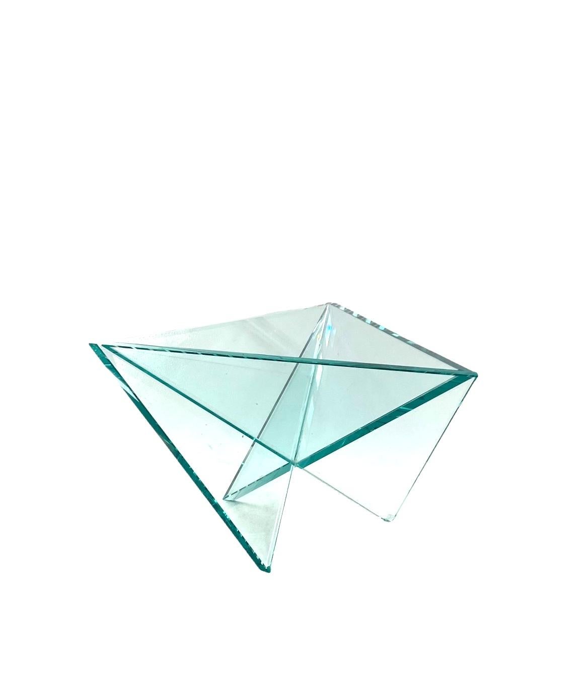 Late 20th Century Postmodern molded glass bowl / centerpiece, RSVP Italy 1980s For Sale