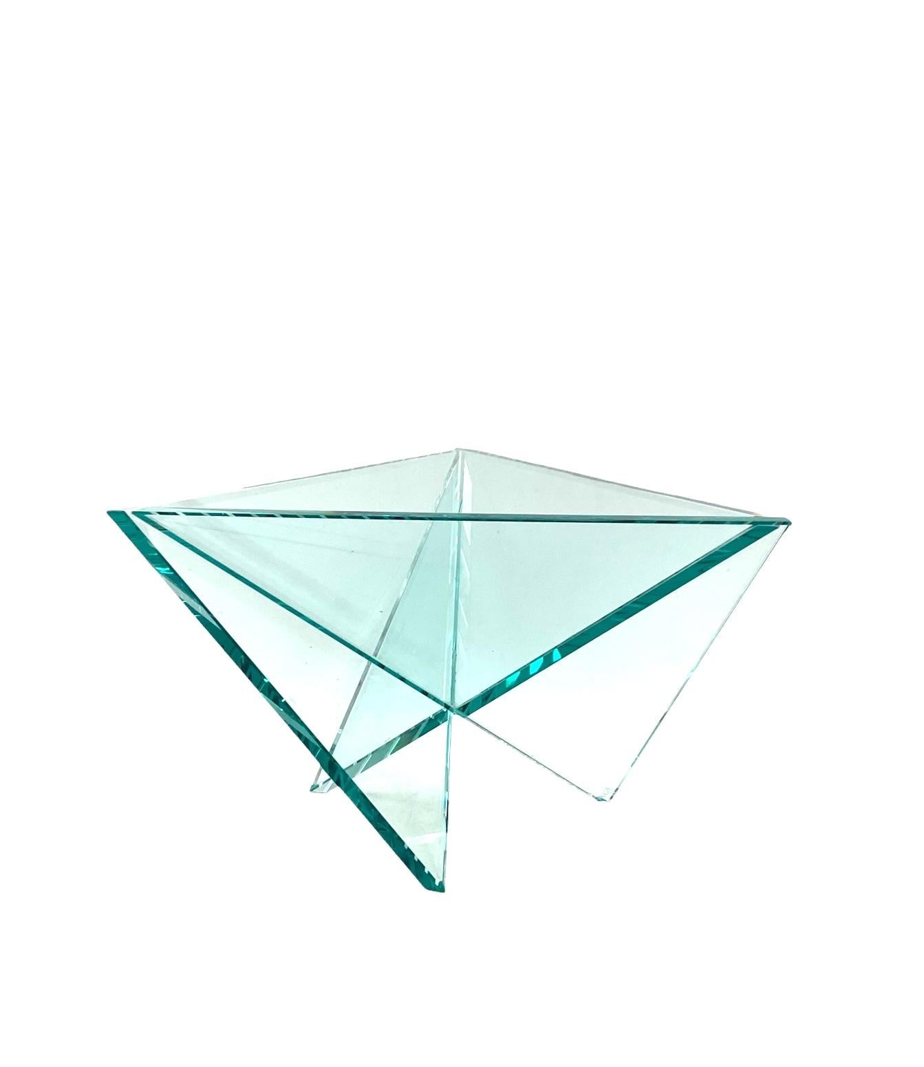 Postmodern molded glass bowl / centerpiece, RSVP Italy 1980s For Sale 1