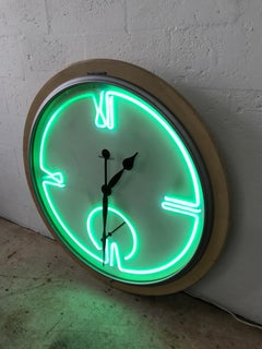 Orologio da parete monumentale postmoderno al neon di Howard Miller