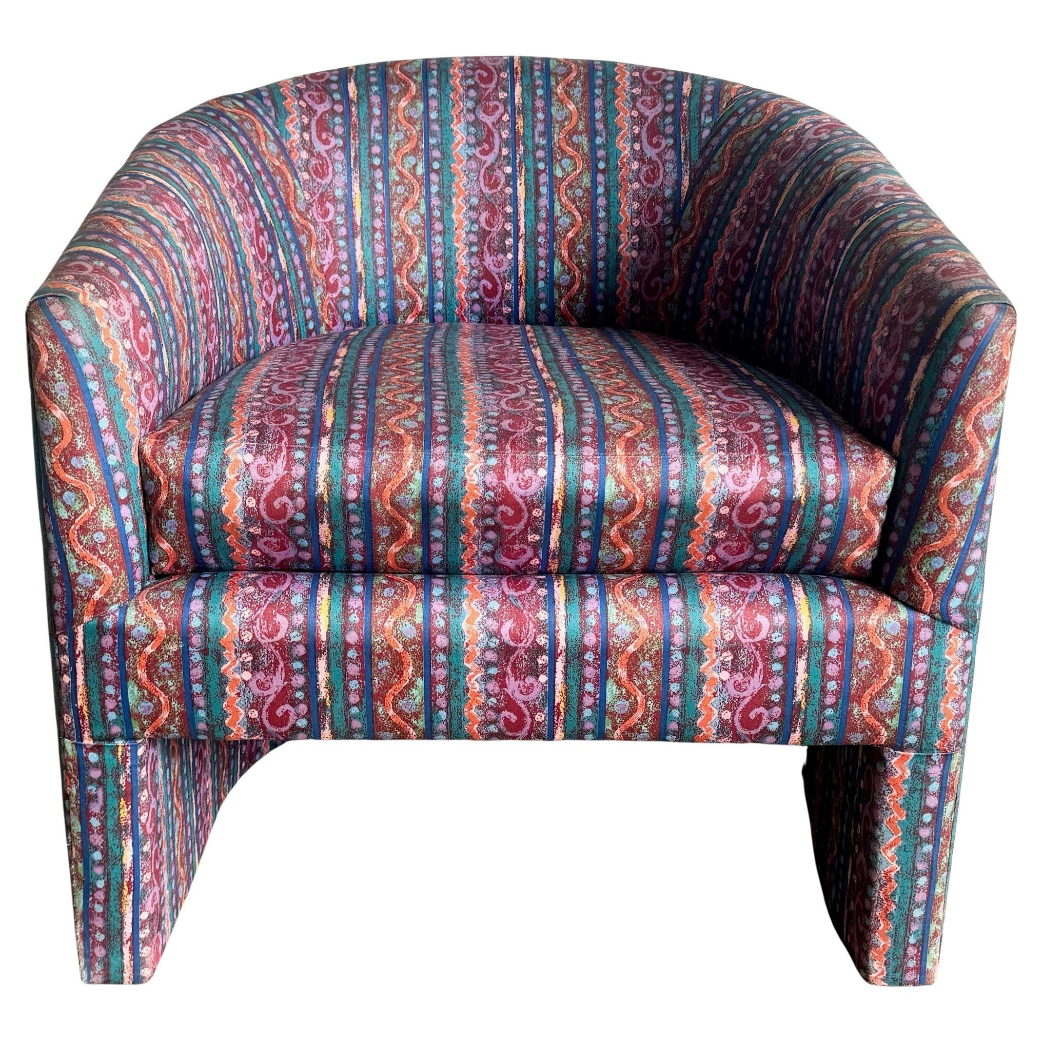 Sedia Barrell postmoderna multicolore