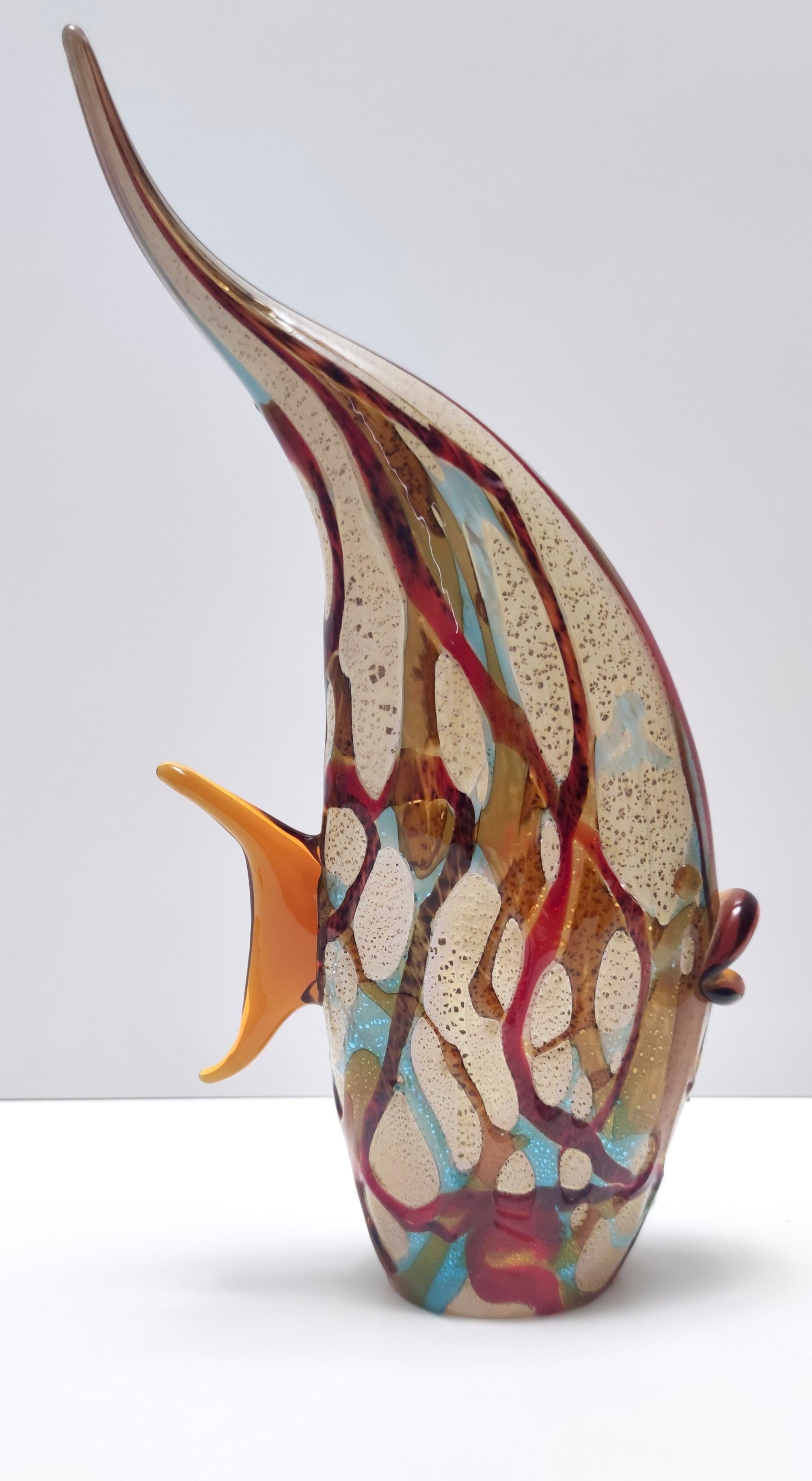 Postmodern Multicolored Hand Blown Murano Glass Fish Decorative Figure, Italy In Excellent Condition For Sale In Bresso, Lombardy