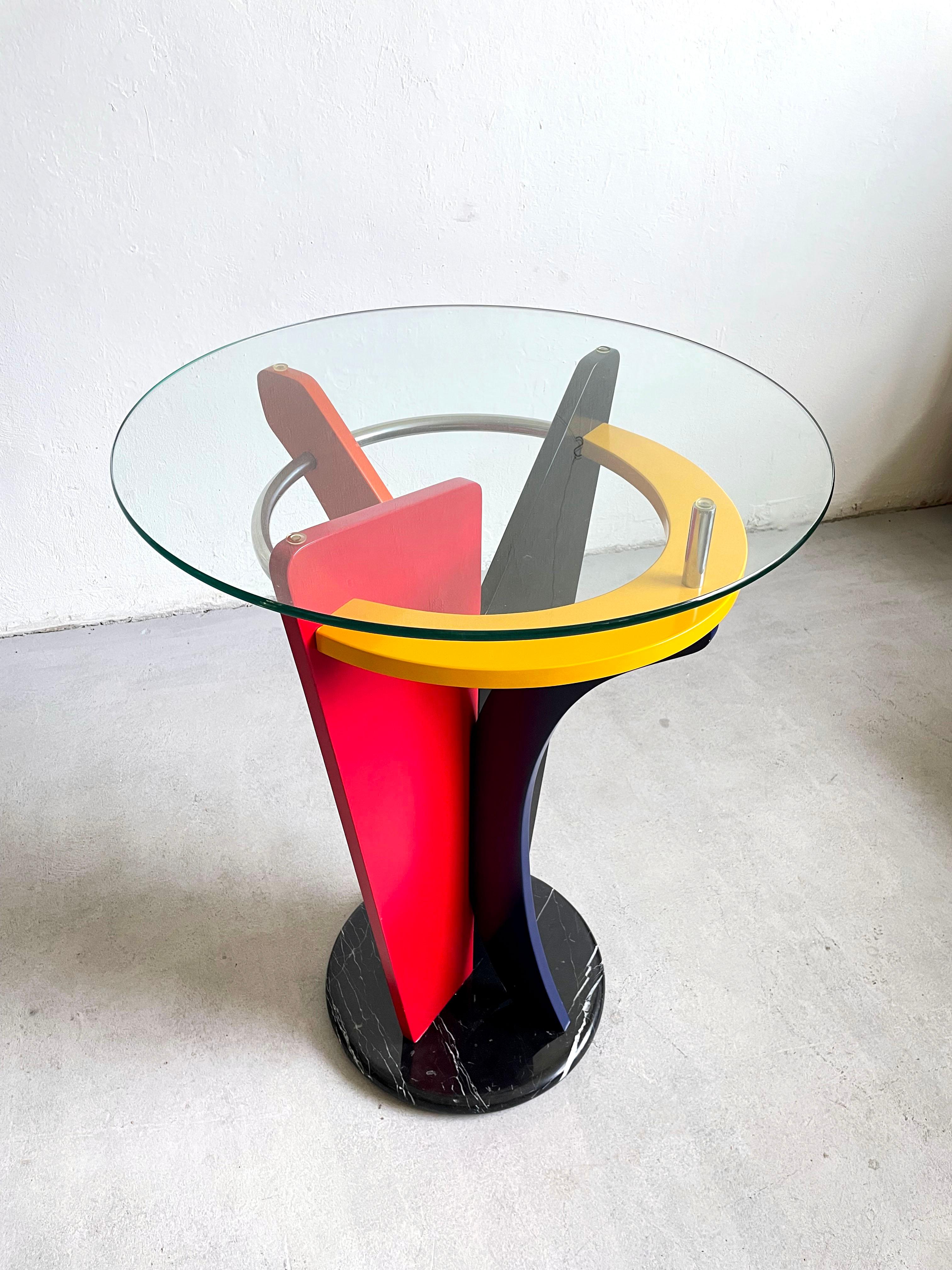 Metal Postmodern Multicolored Italian Memphis Design Pedestal Gueridon Side Table For Sale