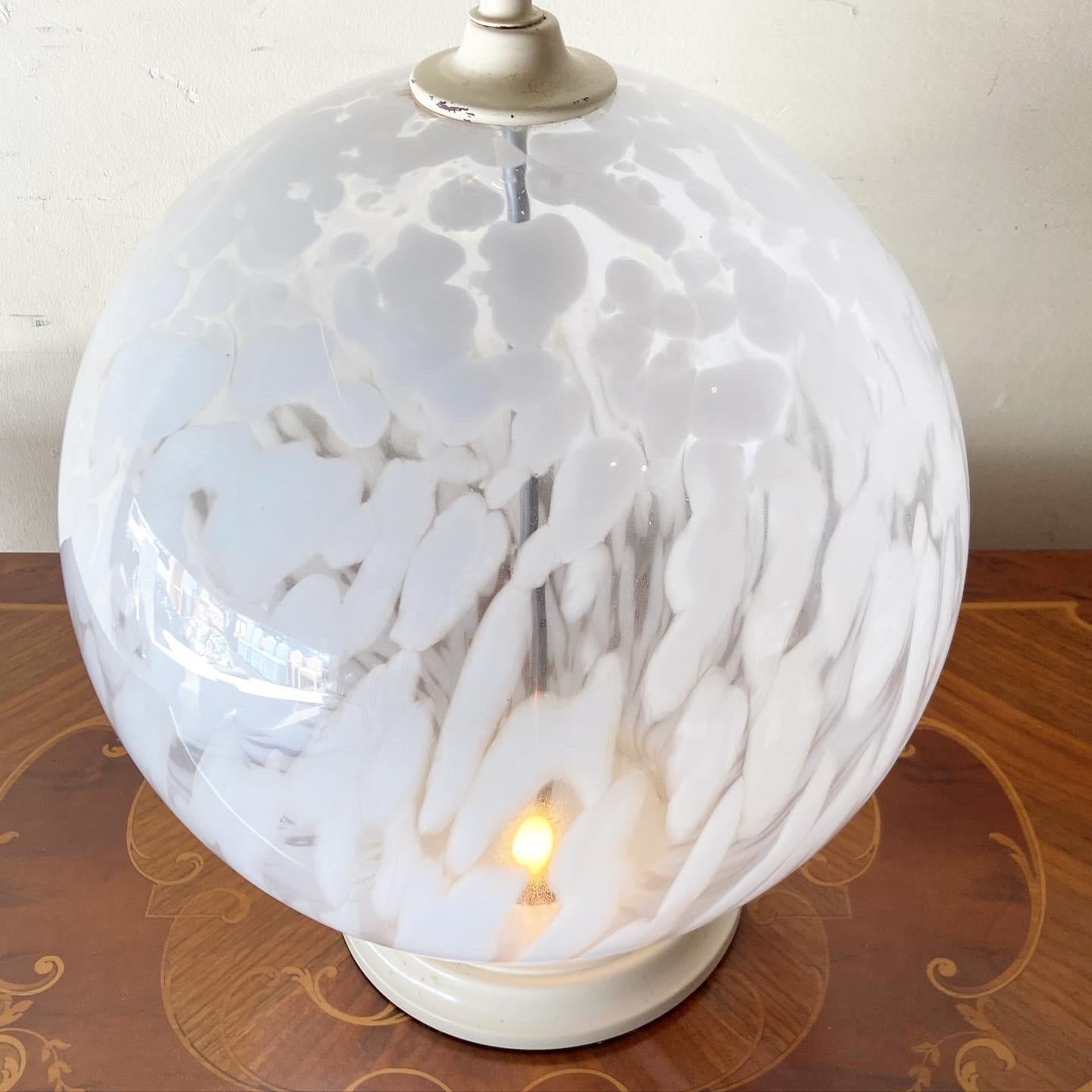 Postmodern Murano Glass Spherical Table Lamp In Good Condition In Delray Beach, FL