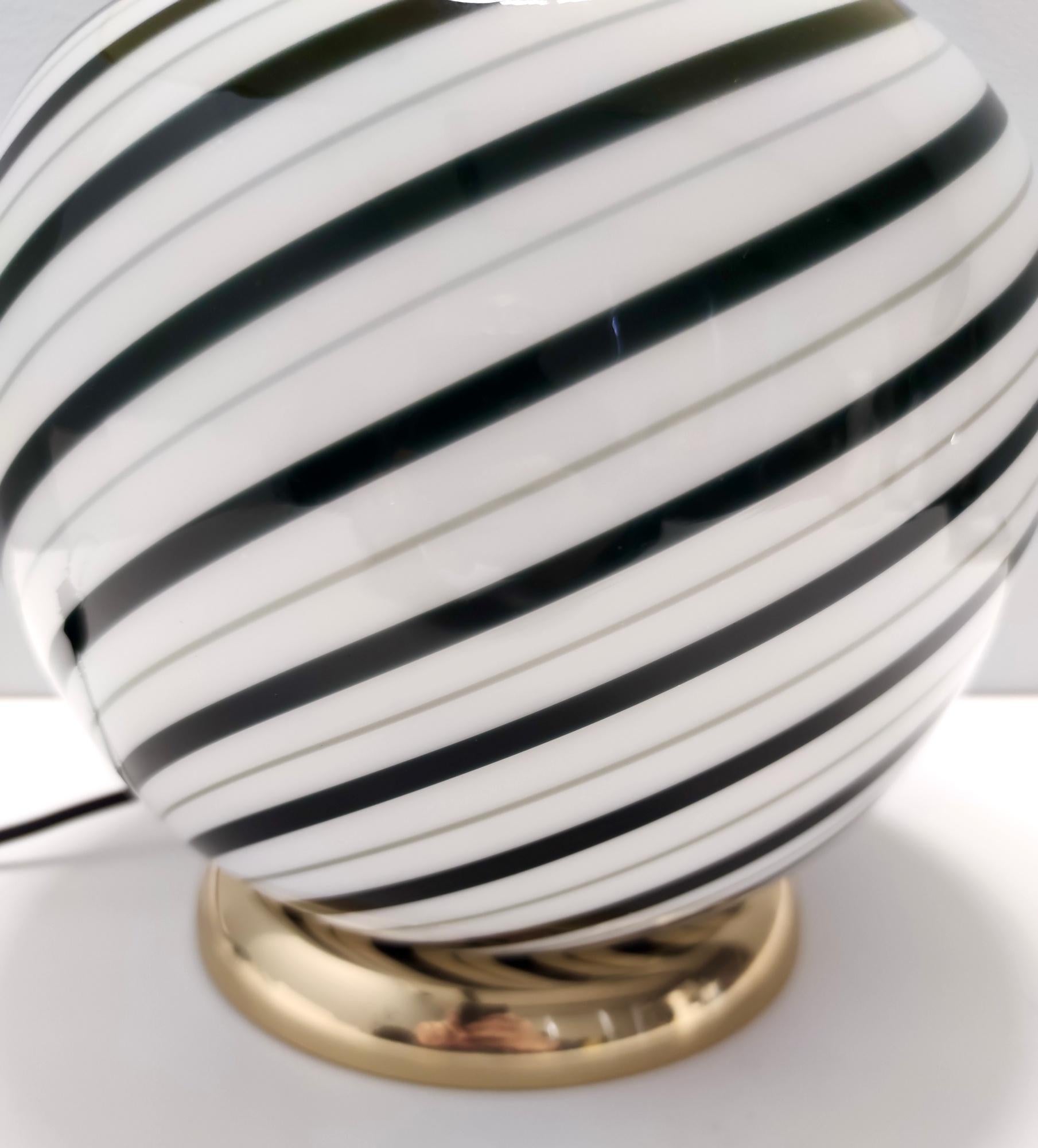Lampe de table postmoderne en verre de Murano dans le style de Lino Tagliapietra, Italie en vente 11