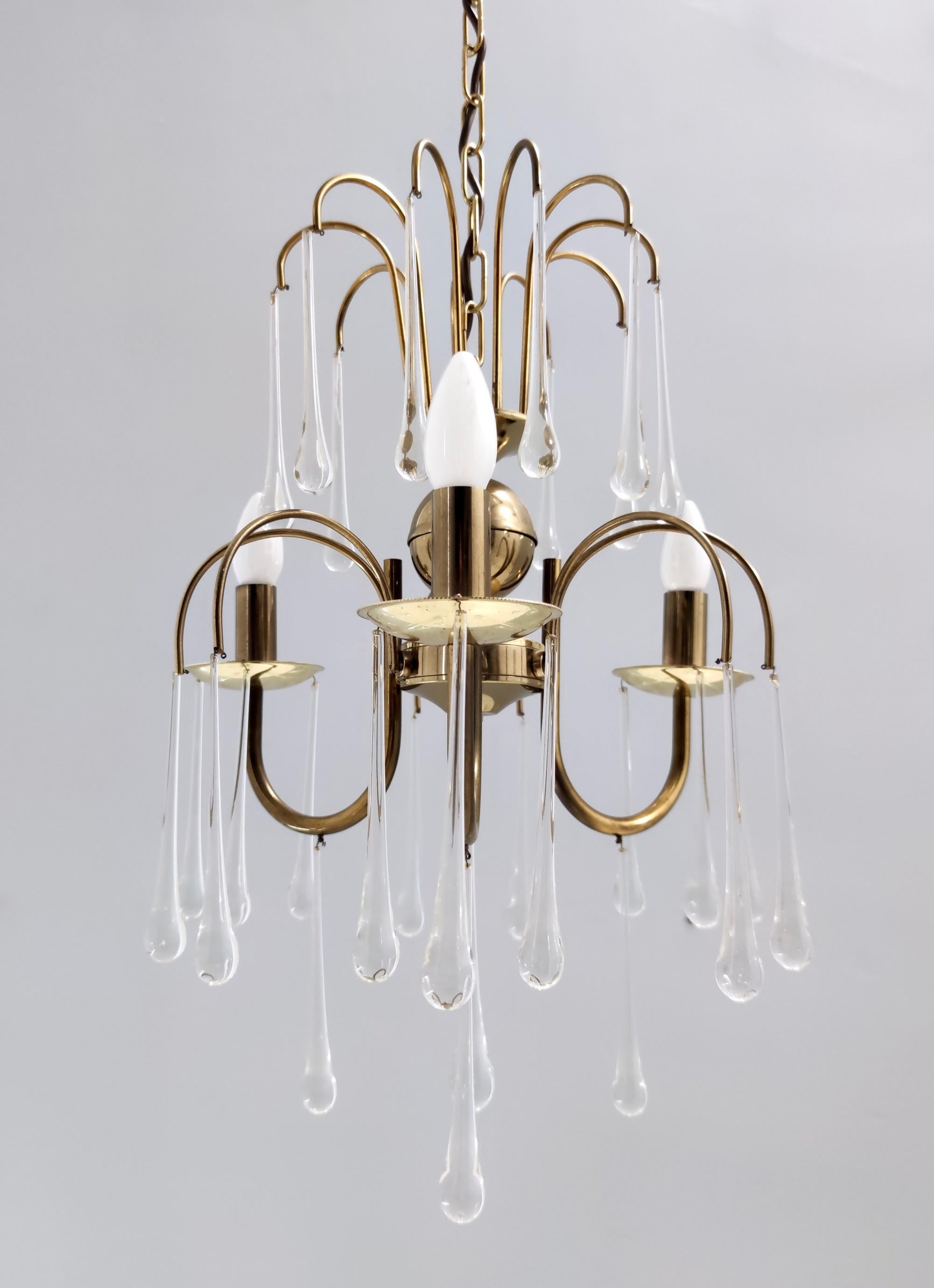 Lustre postmoderne en verre de Murano en forme de goutte d'eau dans le style de Venini, Italie Excellent état - En vente à Bresso, Lombardy