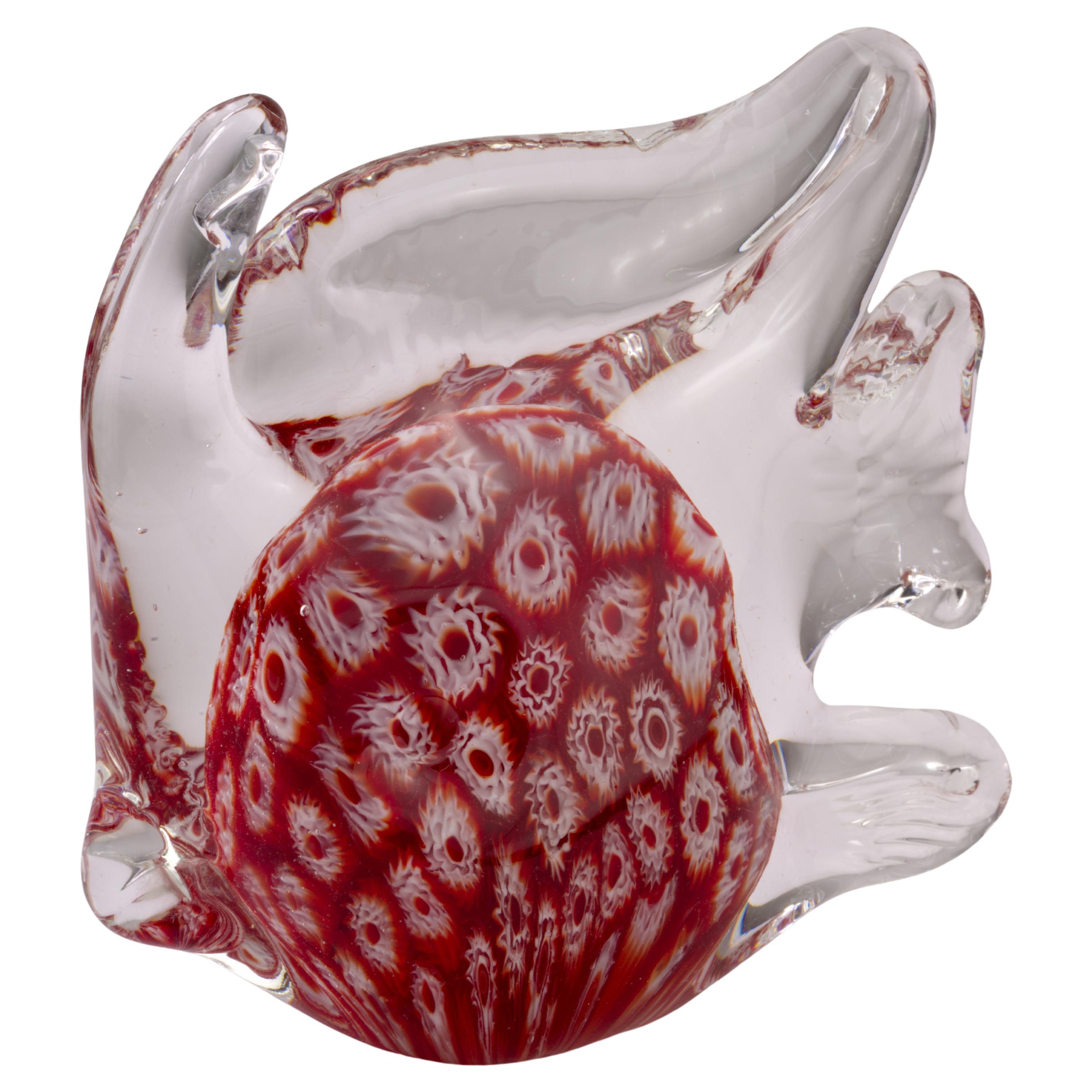 Presse-papiers postmoderne en verre de Murano Millefiori rouge figurine de poisson