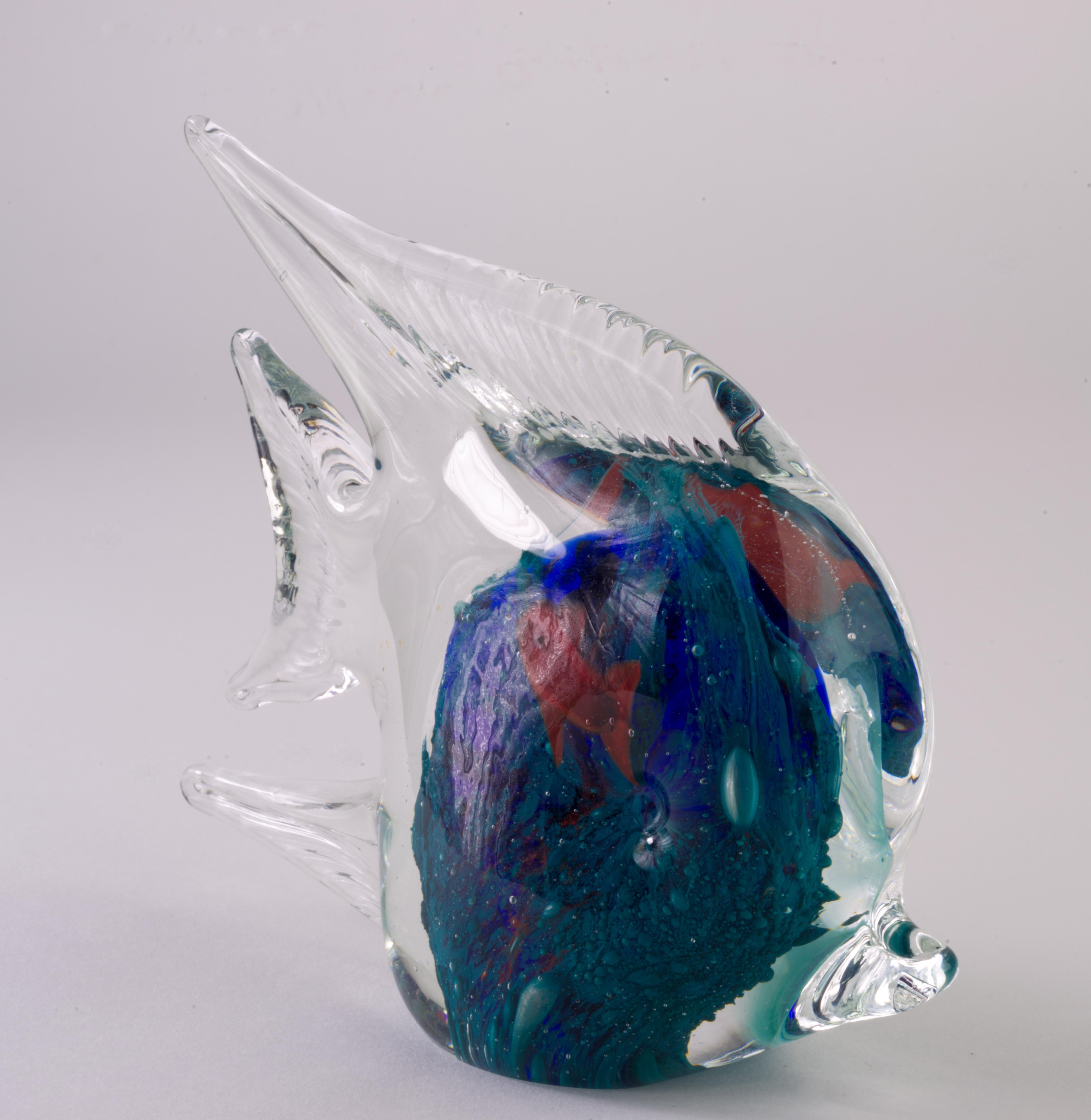 Organic Modern Postmodern Murano Sommerso Glass Fish Figurine Paperweight For Sale