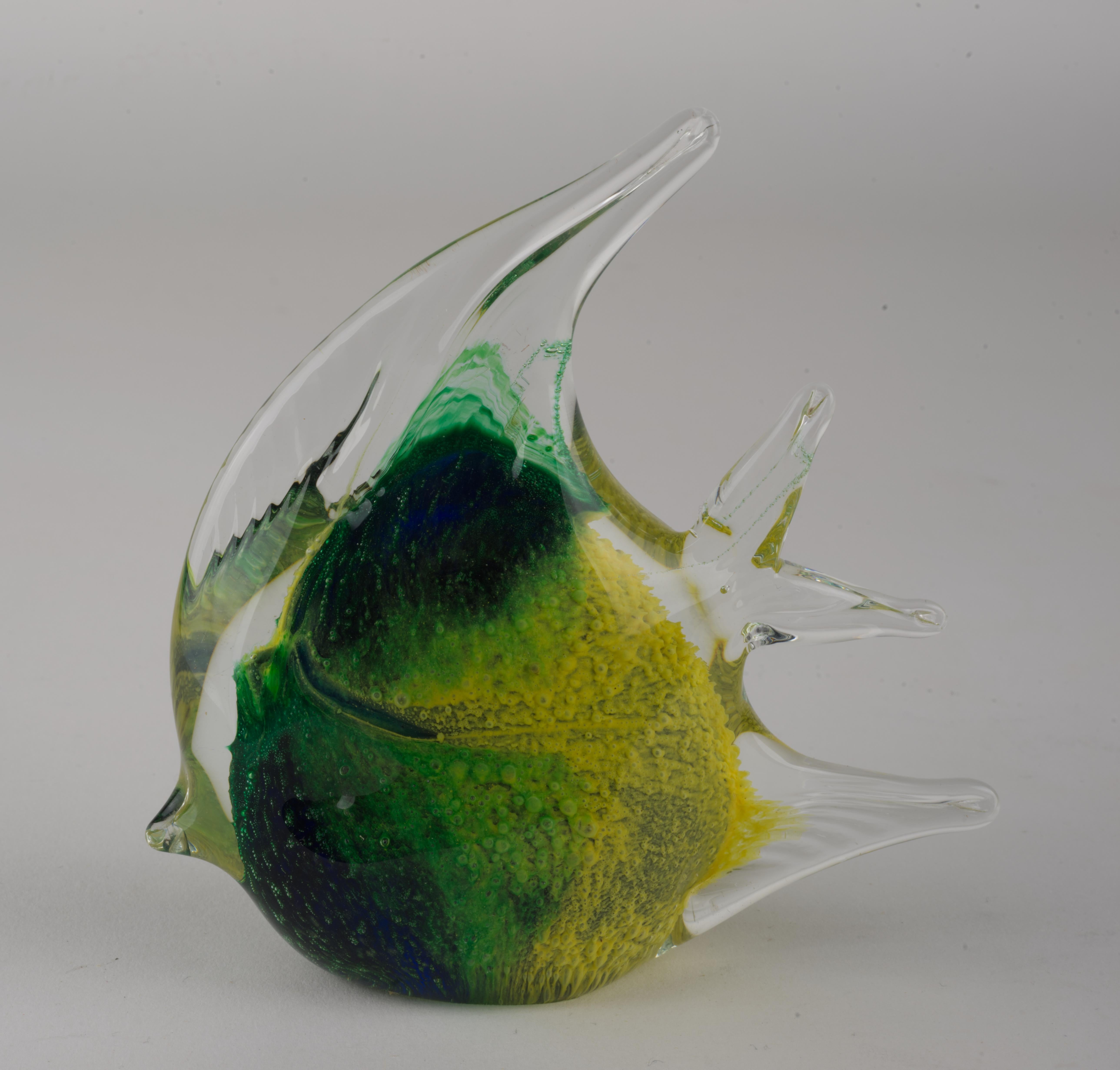 20th Century Postmodern Murano Sommerso Glass Fish Figurine Paperweight For Sale