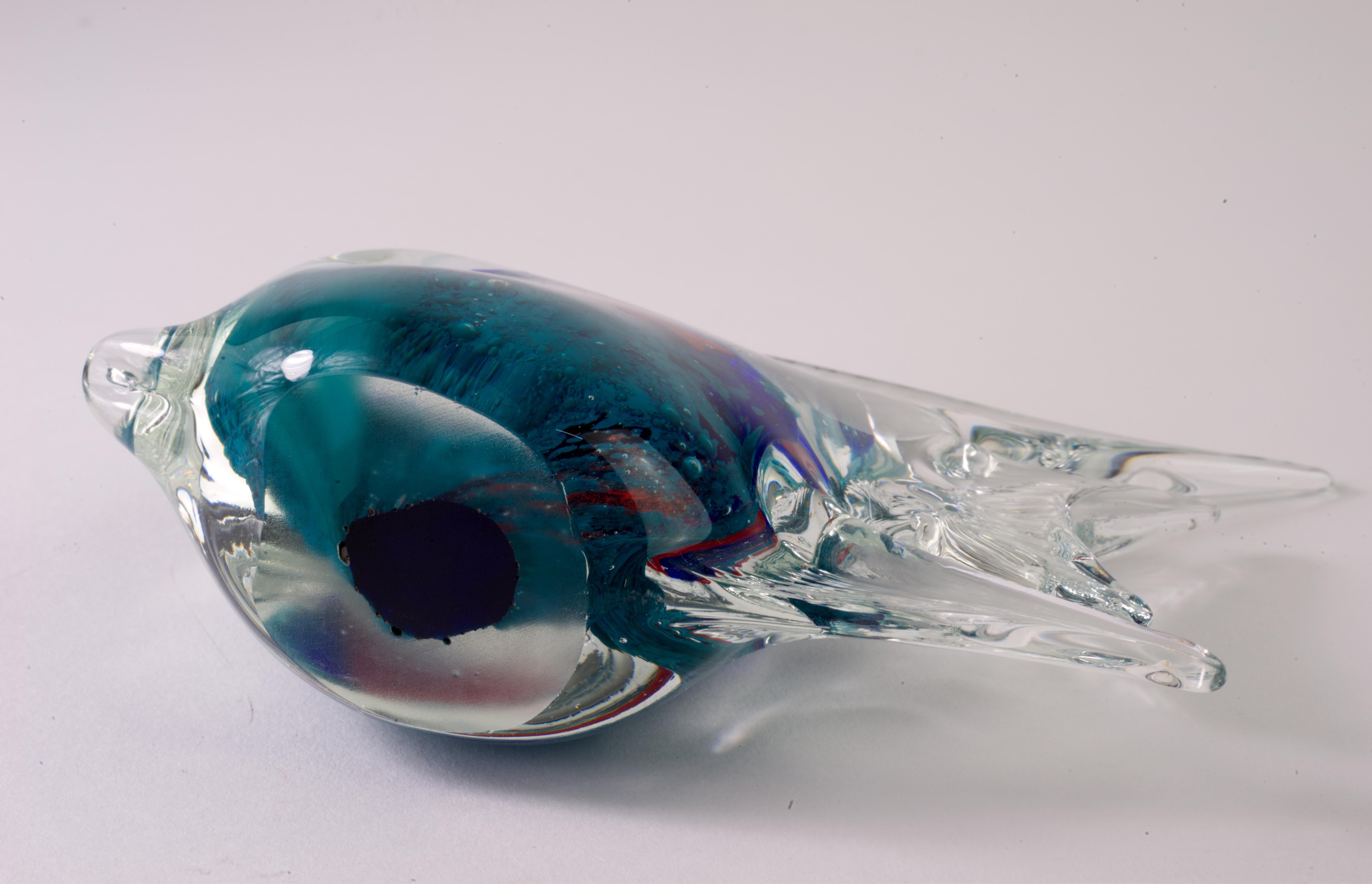 Postmodern Murano Sommerso Glass Fish Figurine Paperweight For Sale 2