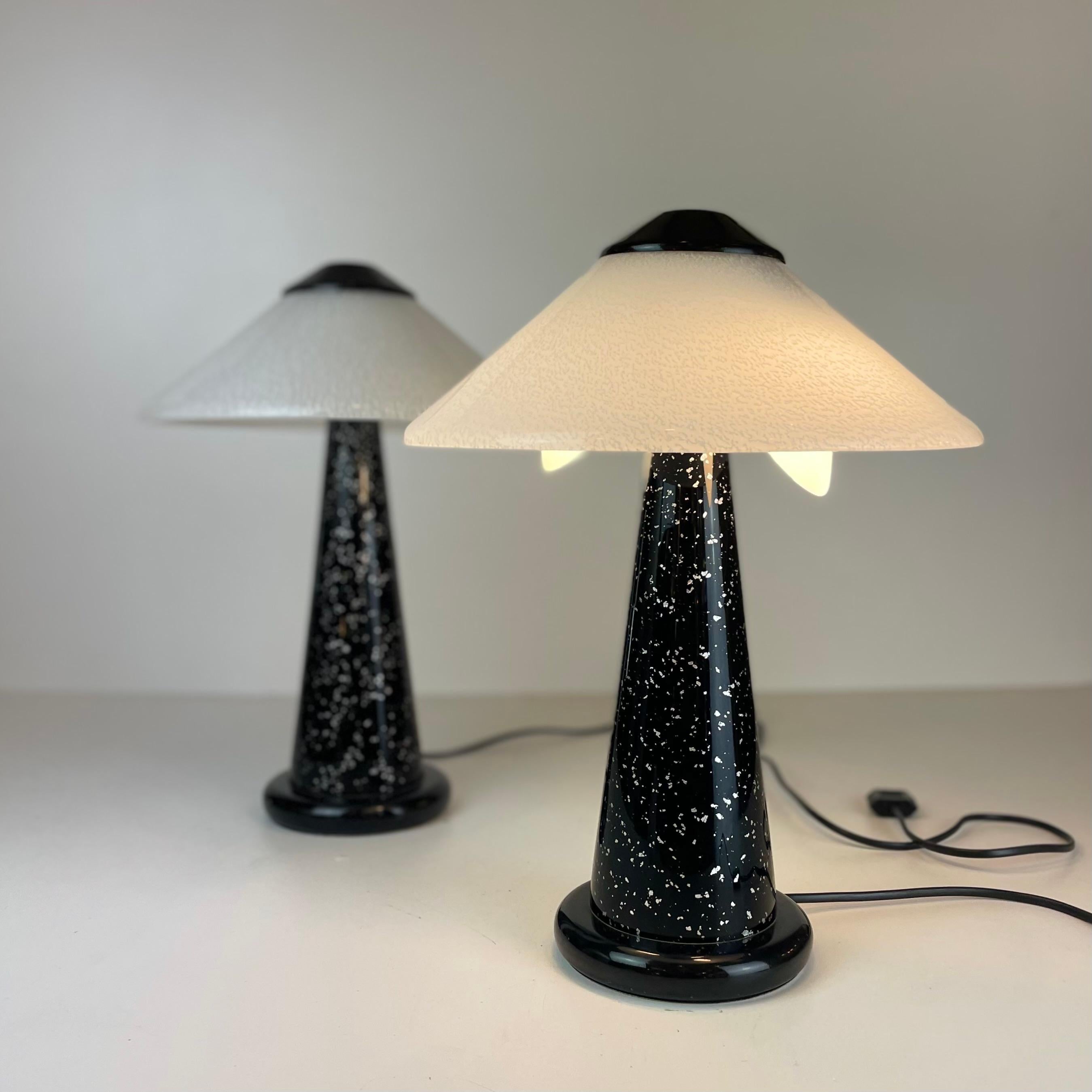 Postmoderne Murano-Tischlampe, 1980er-Jahre im Angebot 6