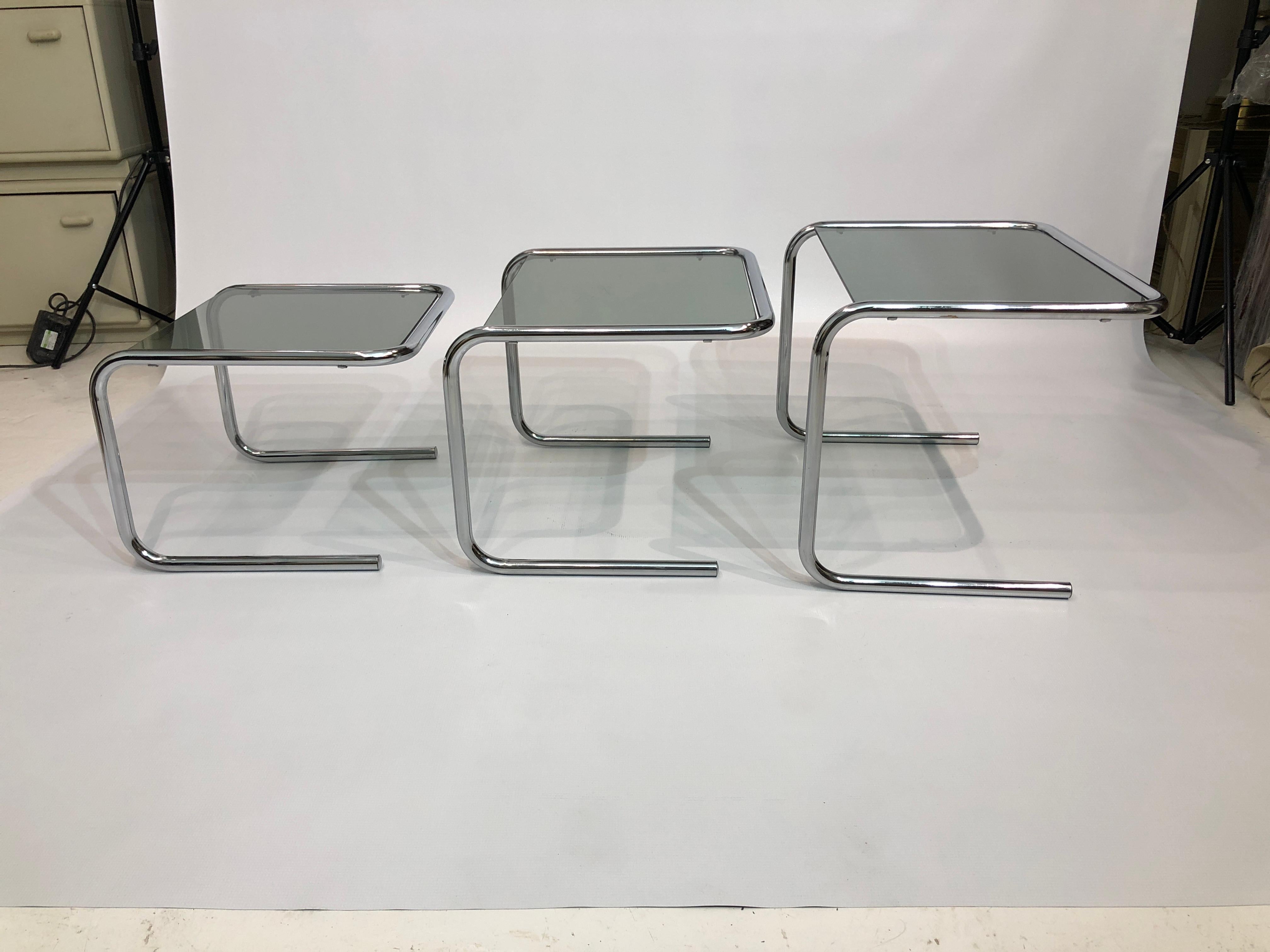 Postmodern Nesting Side Tables 1970s Chrome Cantilever Pieff Style Smoked Glass 4