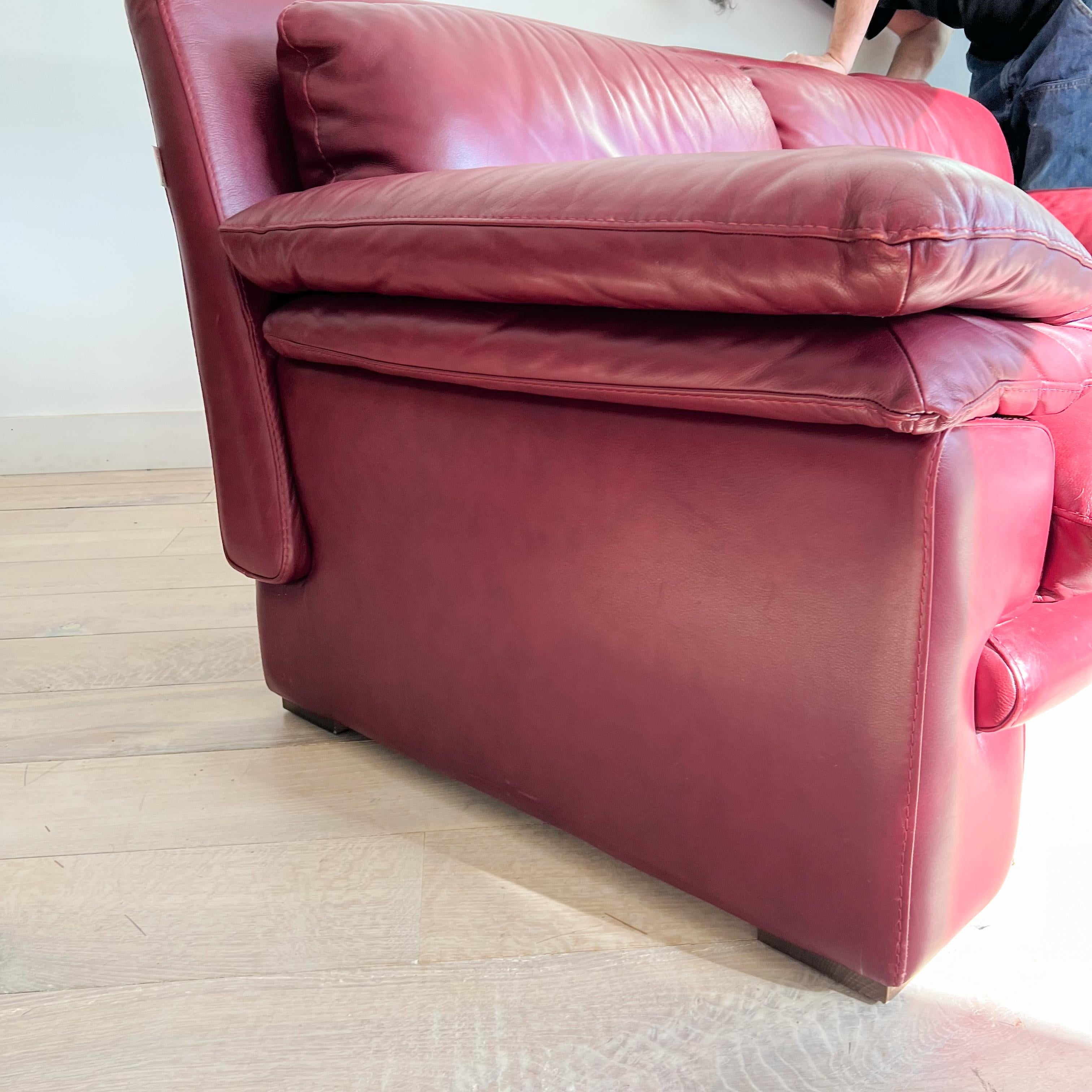 Postmodern Nicoletti Salotti Dark Red Leather Sofa/Loveseat - Made in Italy 8