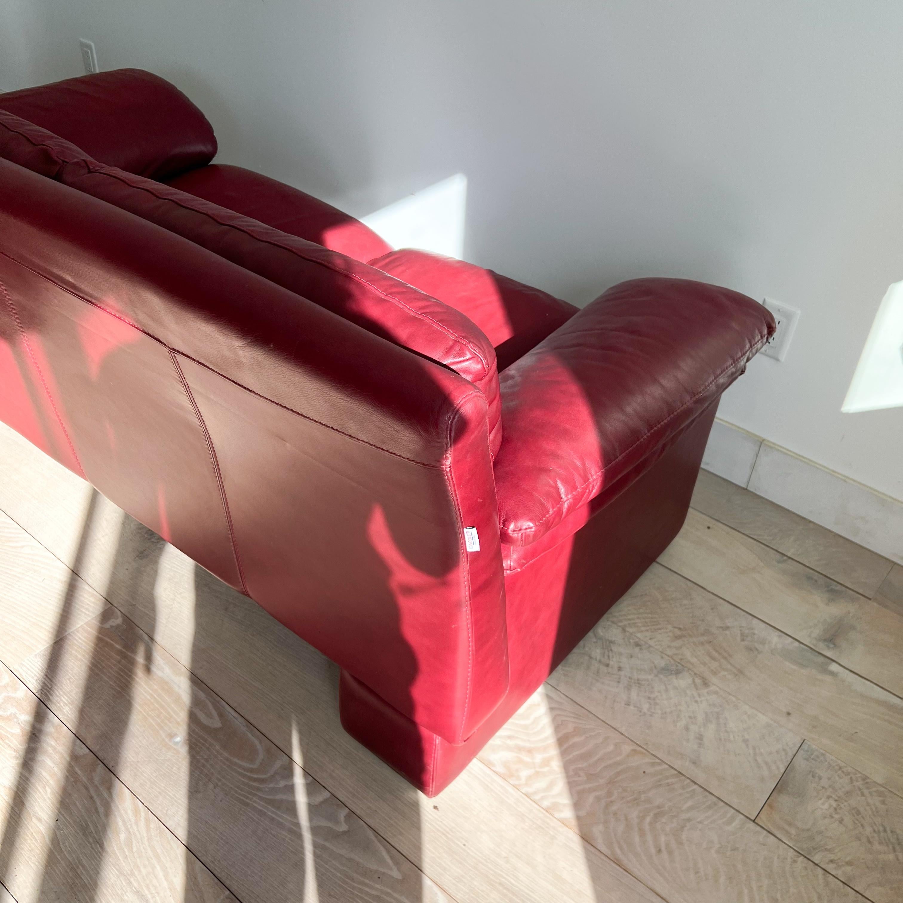 Postmodern Nicoletti Salotti Dark Red Leather Sofa/Loveseat - Made in Italy 14