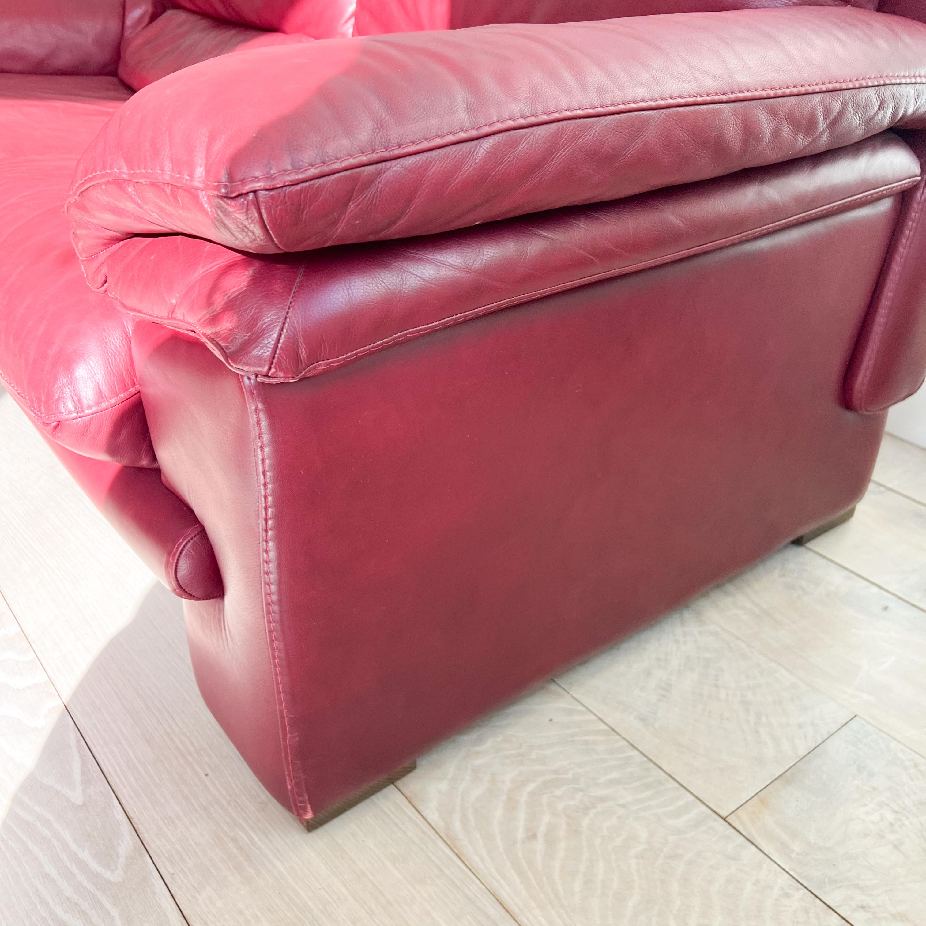 Postmodern Nicoletti Salotti Dark Red Leather Sofa/Loveseat - Made in Italy 4