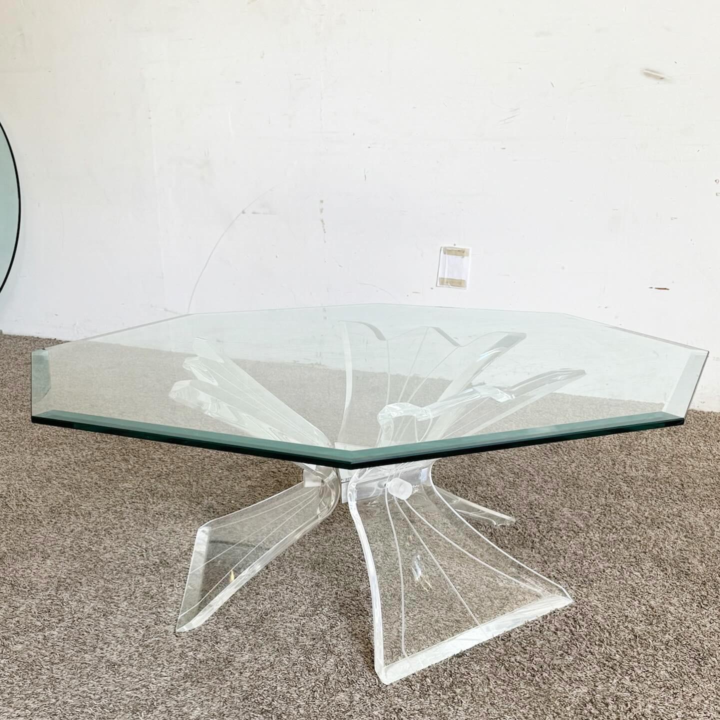 Postmodern Octagonal Beveled Glass Top Lucite Coffee Table In Good Condition For Sale In Delray Beach, FL