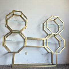 Achteckige postmoderne Etagere aus Gold und Glas