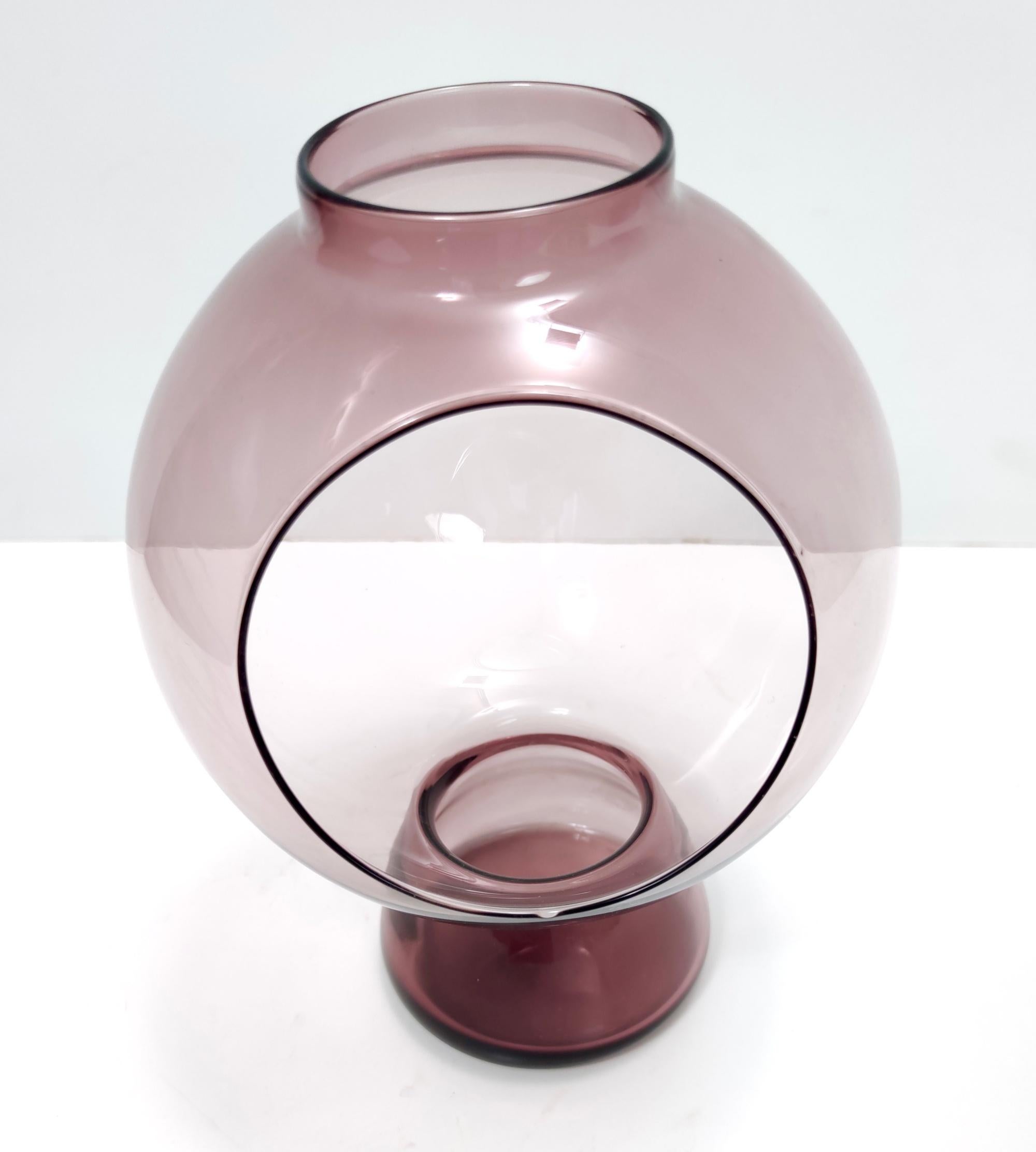 Postmodern Old Rose Murano Glass Vase with a Hole, Italy For Sale 5