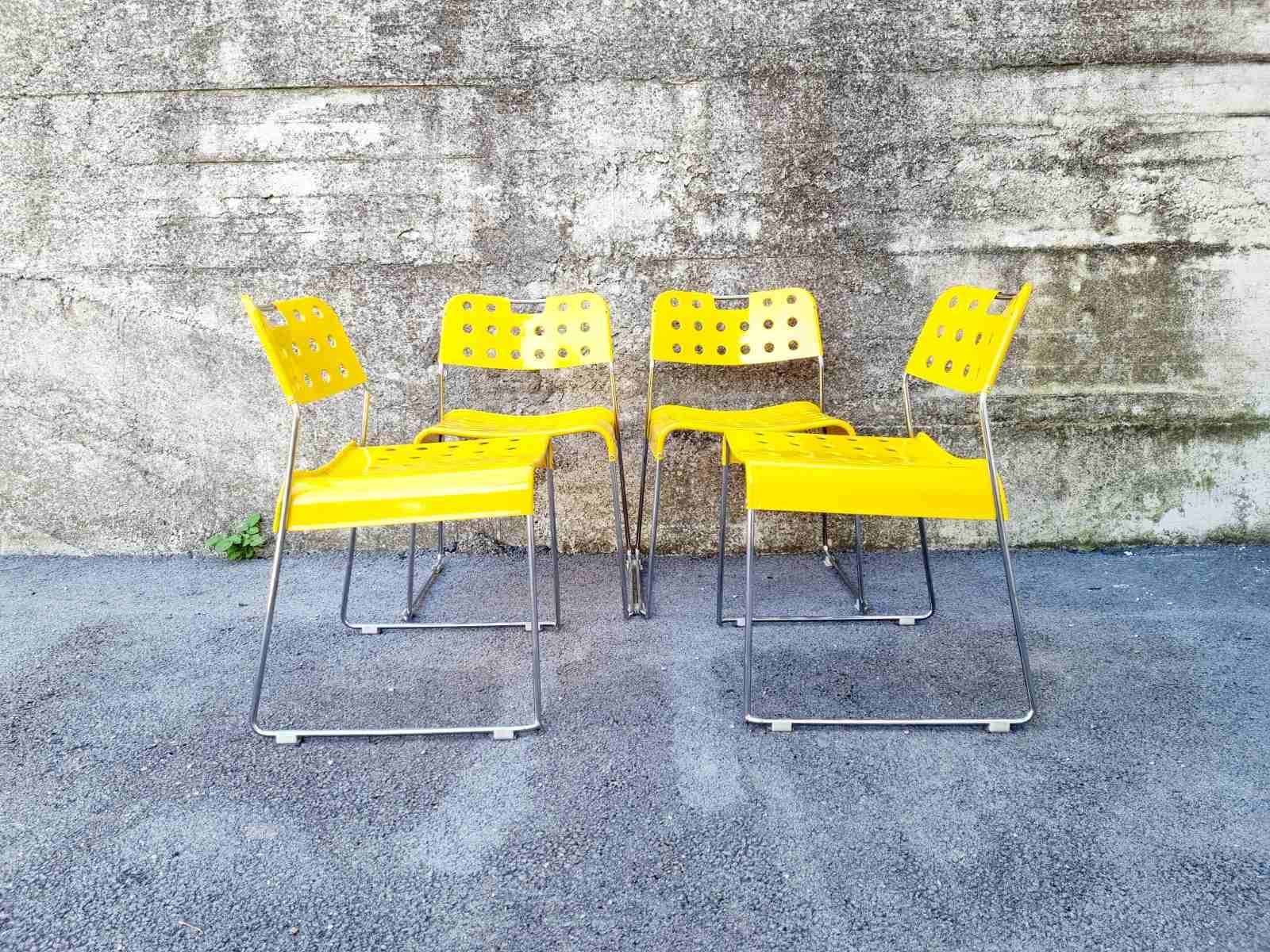 Postmodern Omkstack Chairs by Rodney Kinsman for Bieffeplast, Italy 70s Set of 4 For Sale 5