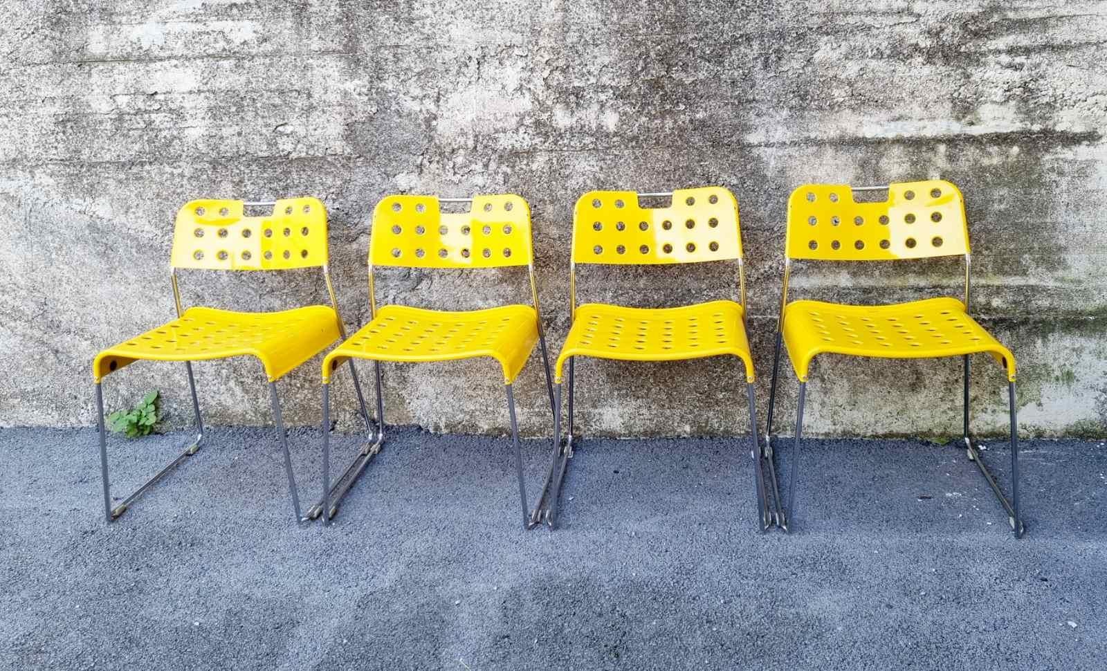 Métal Ensemble de 4 chaises postmodernes Omkstack de Rodney Kinsman pour Bieffeplast, Italie, années 70 en vente