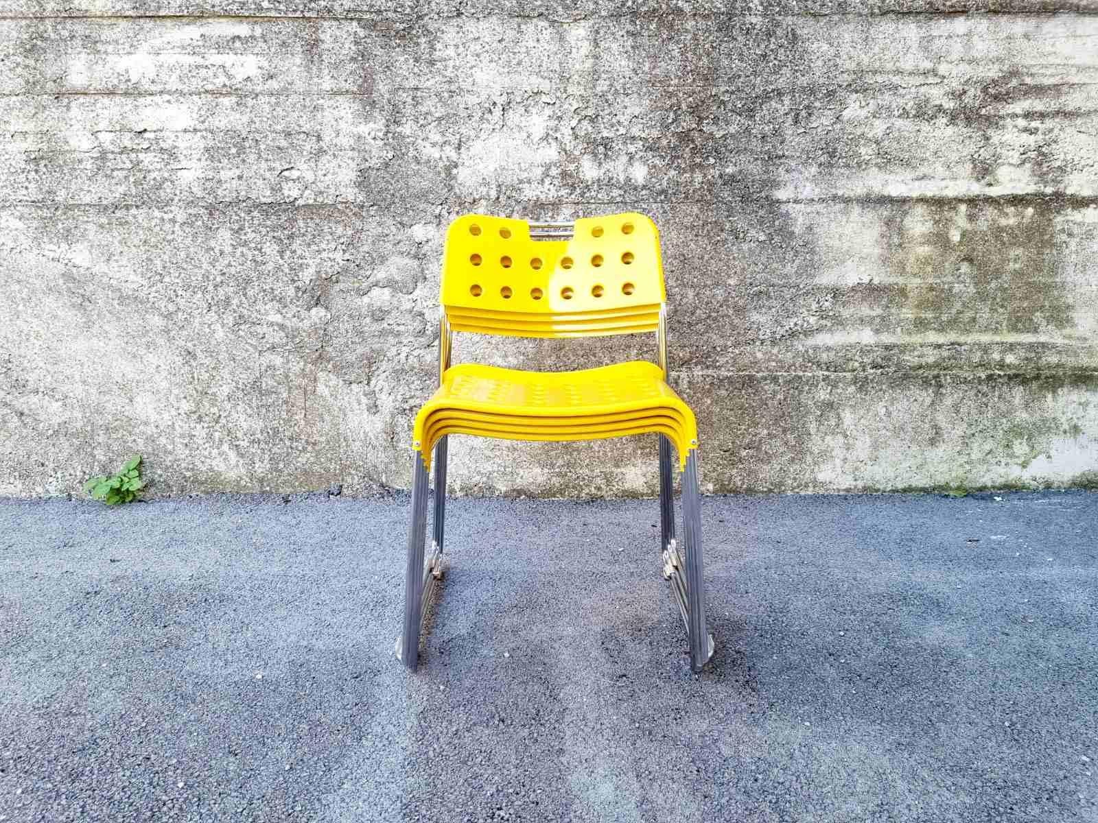 Postmoderne Omkstack-Stühle von Rodney Kinsman für Bieffeplast, Italien 70er Jahre 4er-Set im Angebot 2
