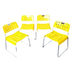 Postmodern Omkstack Chairs by Rodney Kinsman for Bieffeplast, Italy 70s Set of 4