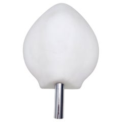 Sconce postmoderne in vetro opalino n. 2299 di Fontana Arte, Italia