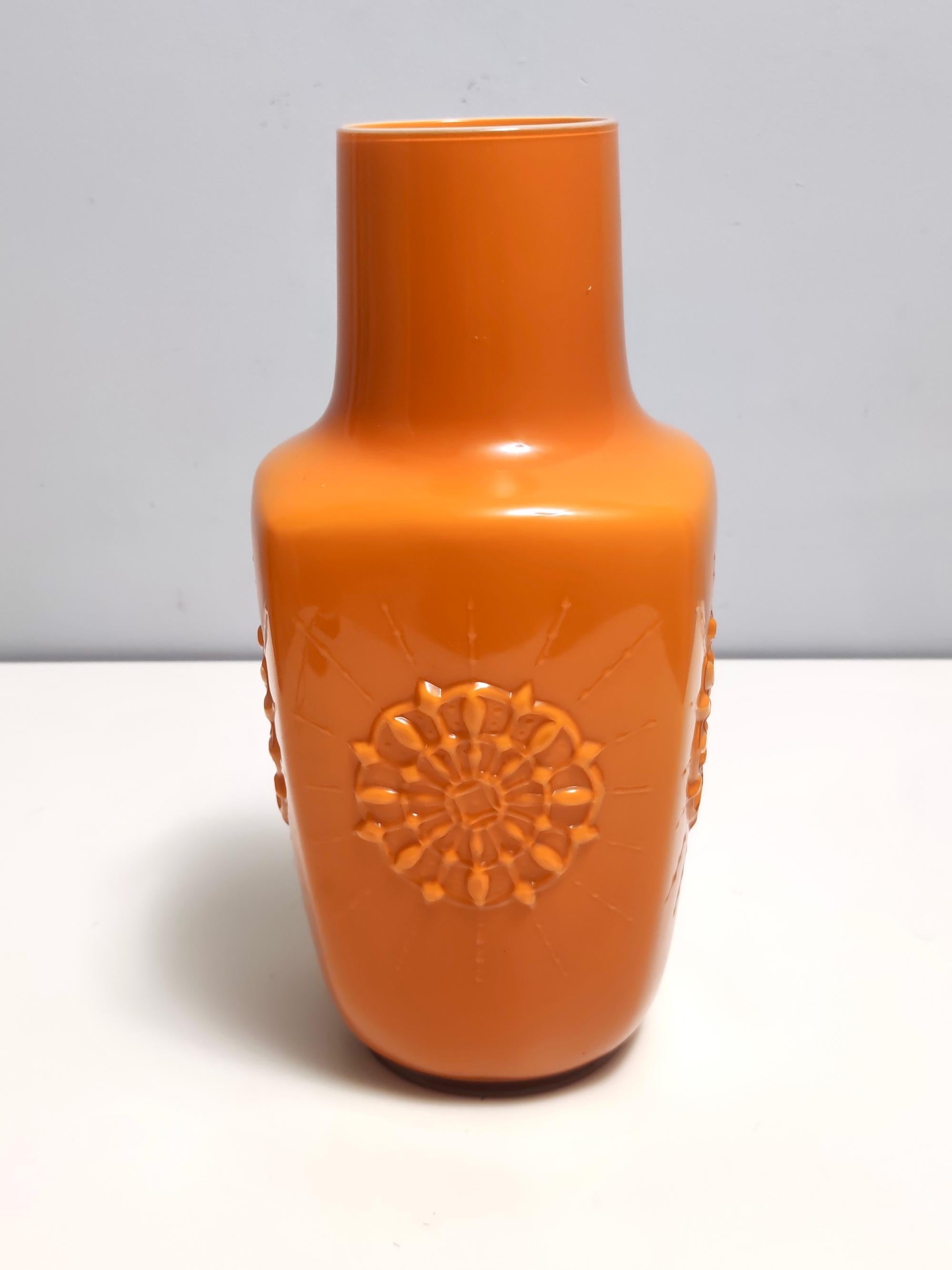 Postmodern Orange Encased Hand-Blown Glass Flower Vase, Empoli, Italy For Sale 1
