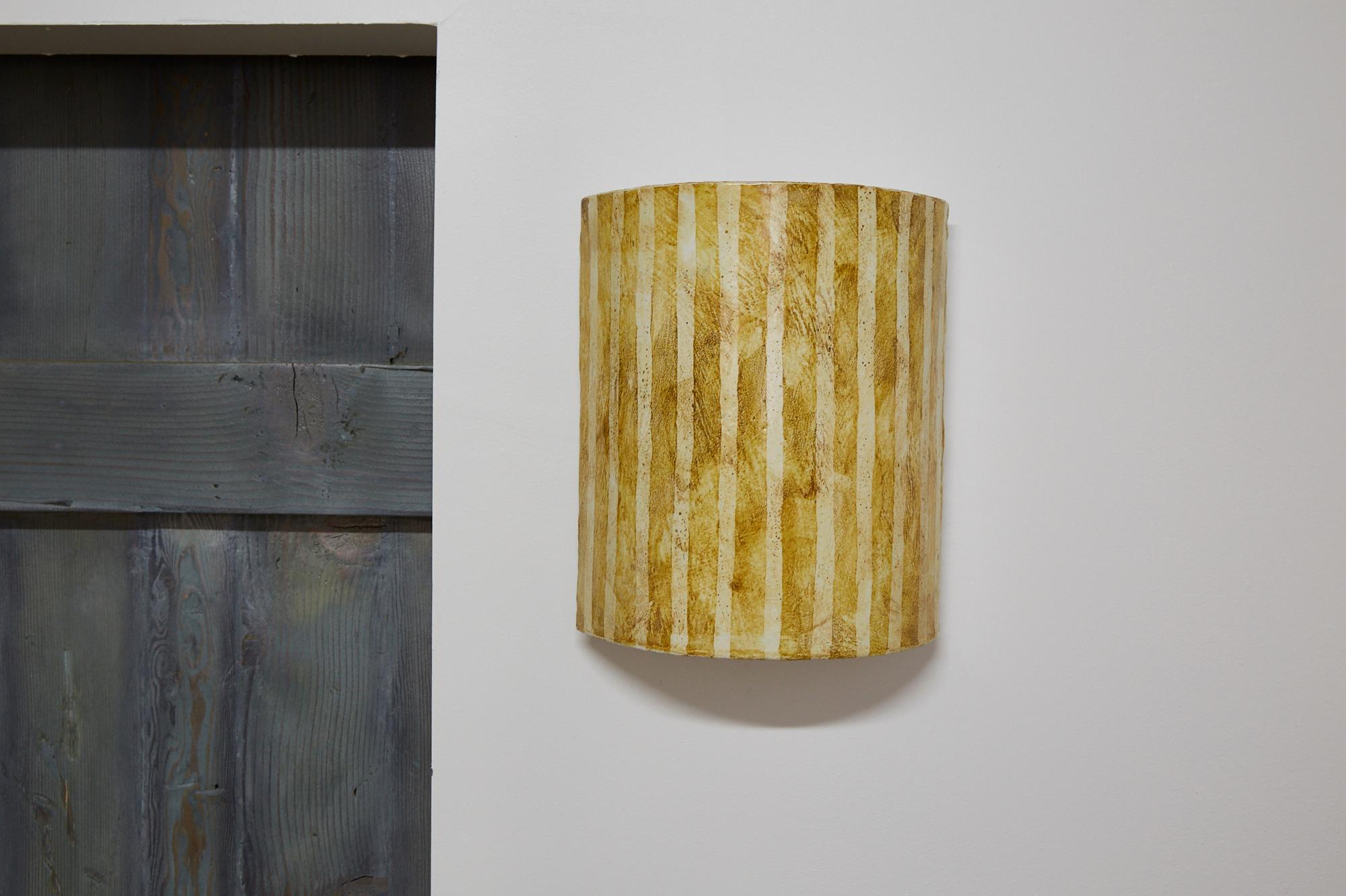 Post-Modern Postmodern Painted Ceramic Wall Sconce For Sale