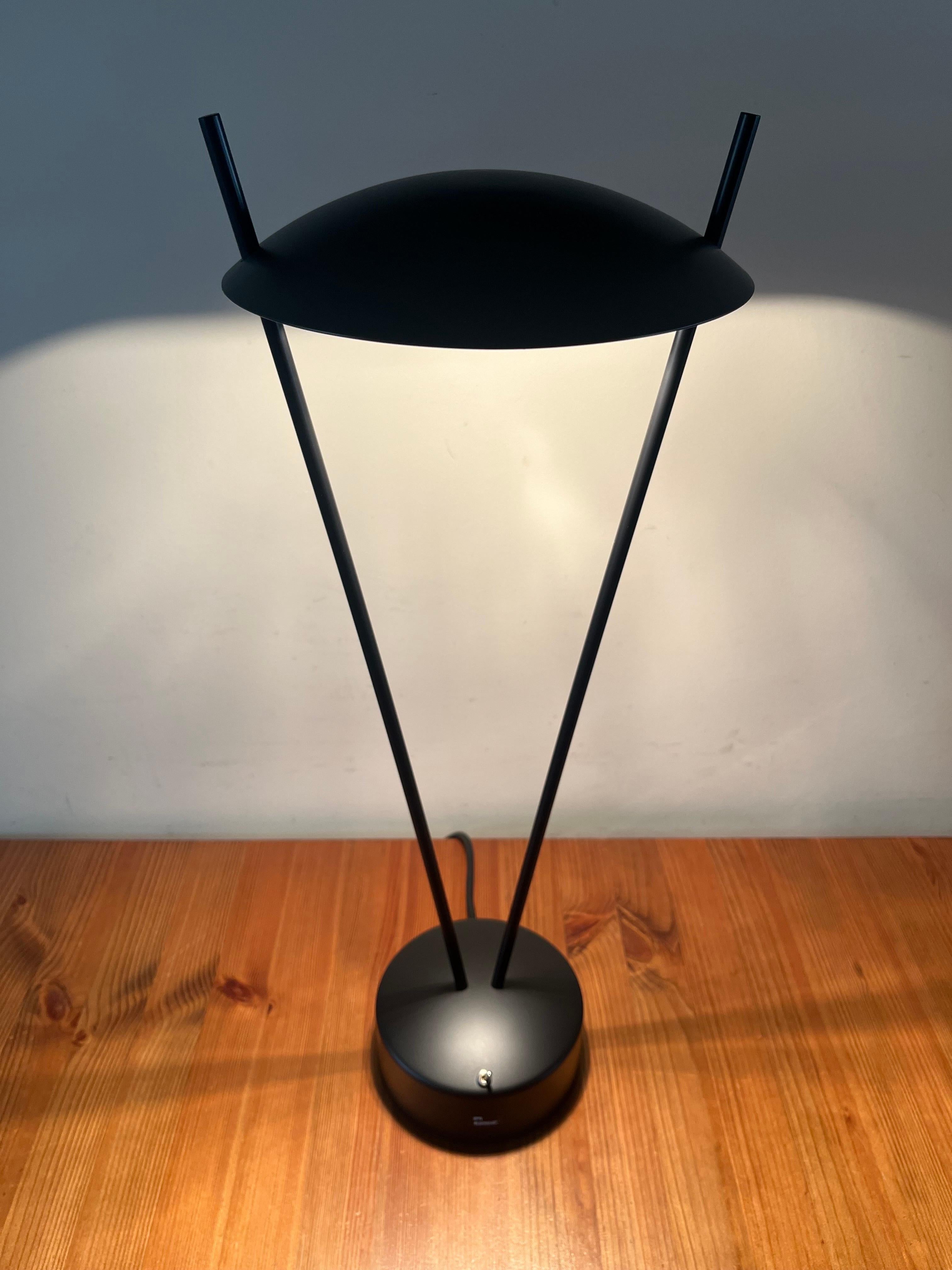 Postmodern Pair of Black Table Lamps by Leonardo Marelli for Estiluz, 1980s 12