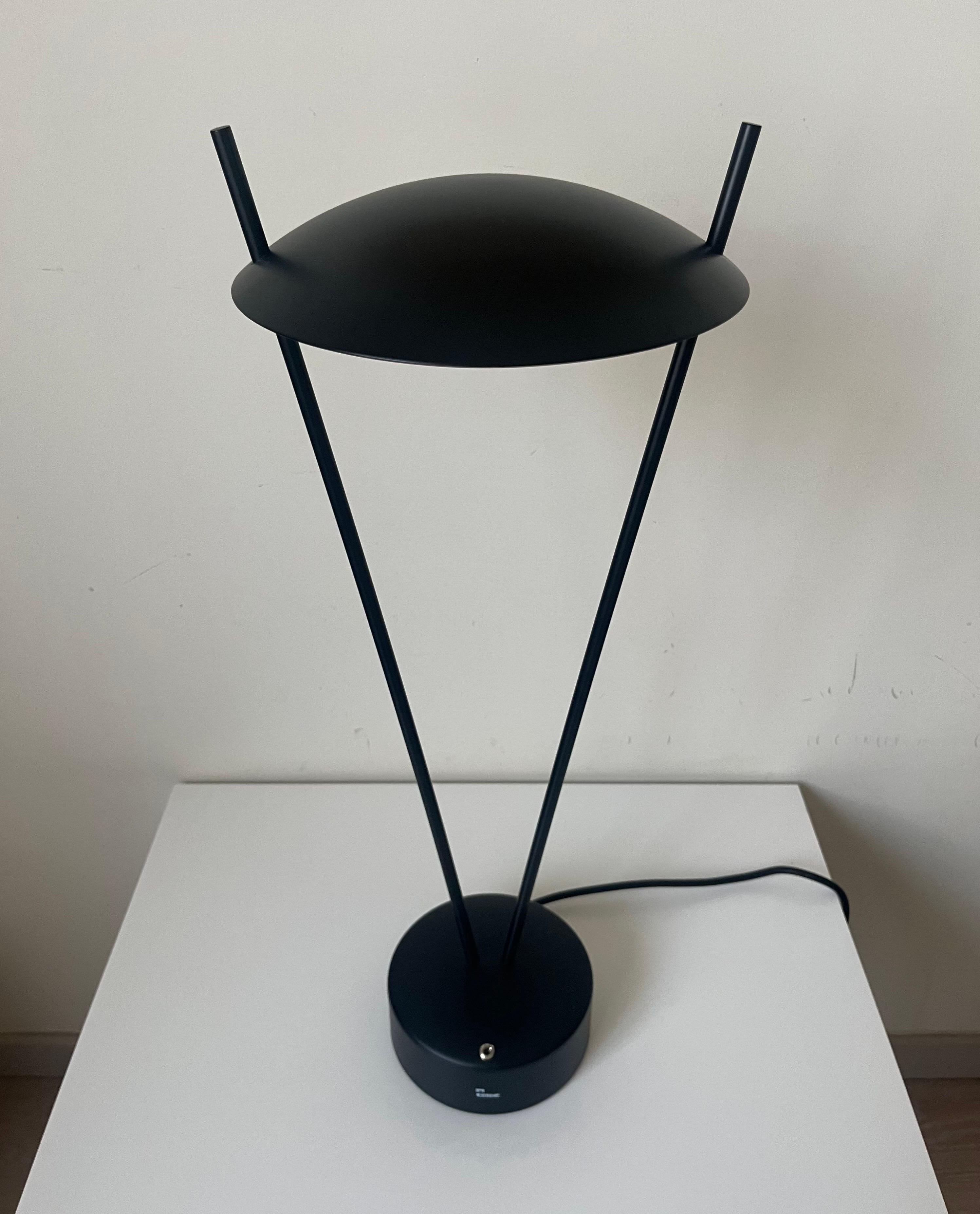 Postmodern Pair of Black Table Lamps by Leonardo Marelli for Estiluz, 1980s 2