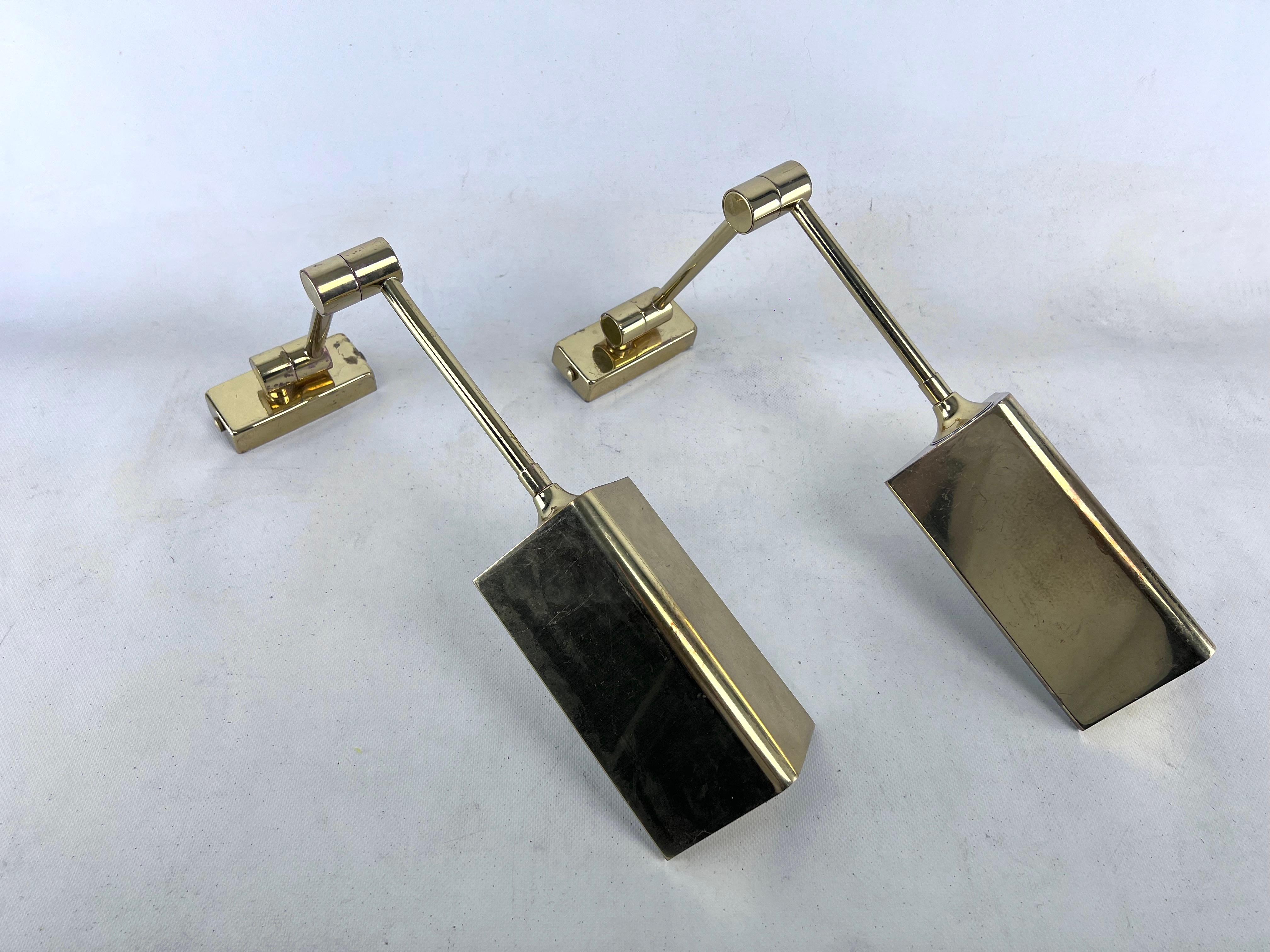 Postmodern pair of brass wall lamps by Baulmann Leuchten. Germany 1980s In Good Condition For Sale In Catania, CT