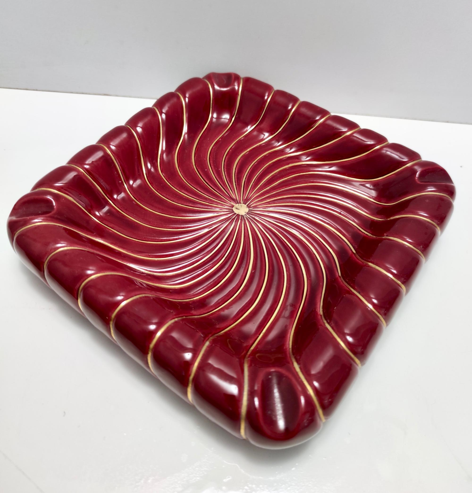 Late 20th Century Postmodern Pair of Burgundy Glazed Ceramic Vide-Pouches by Tommaso Barbi