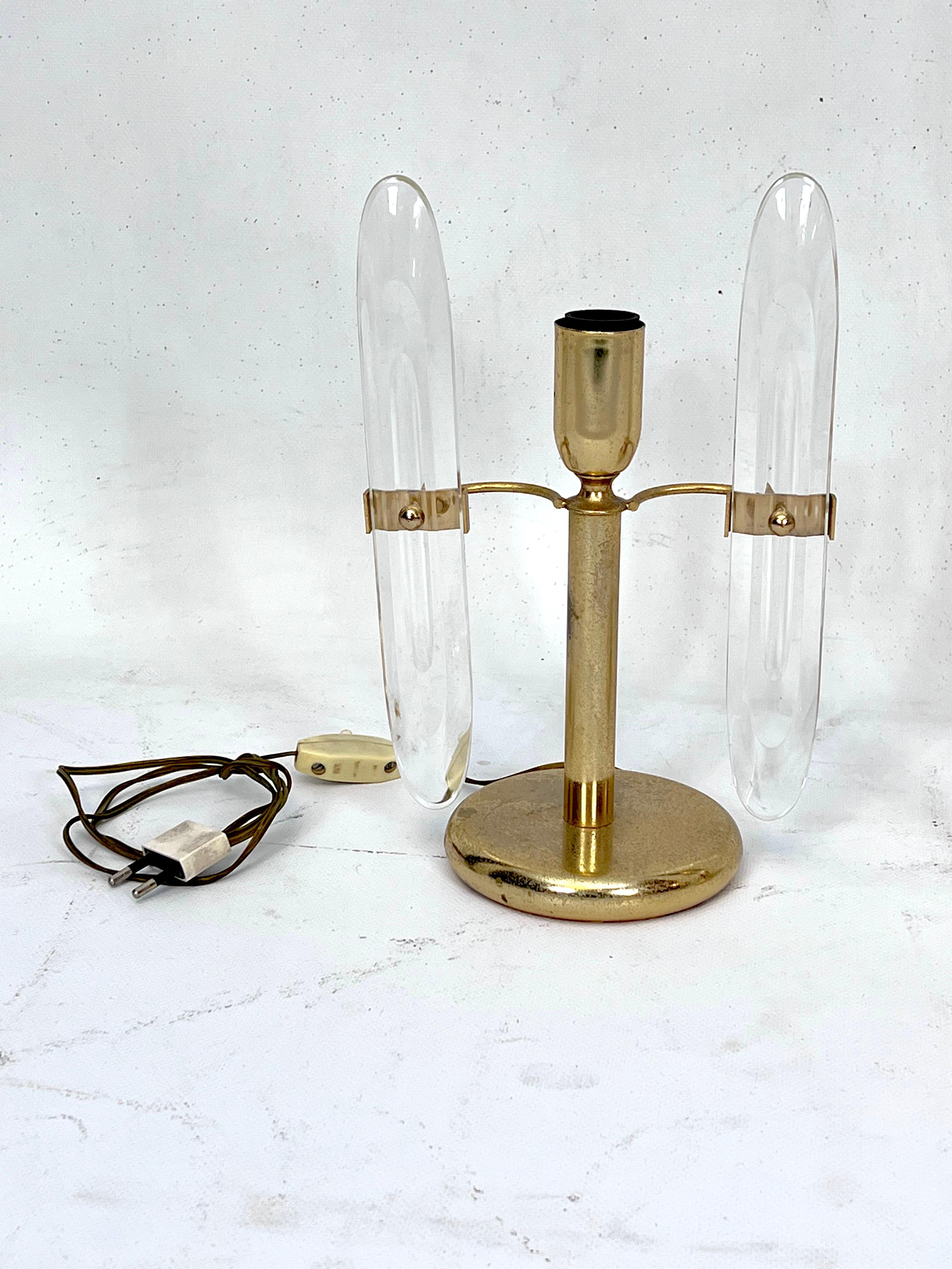 Post-Modern Postmodern pair of gilded metal and glass table lamps by Stilkronen. Italy 70s For Sale