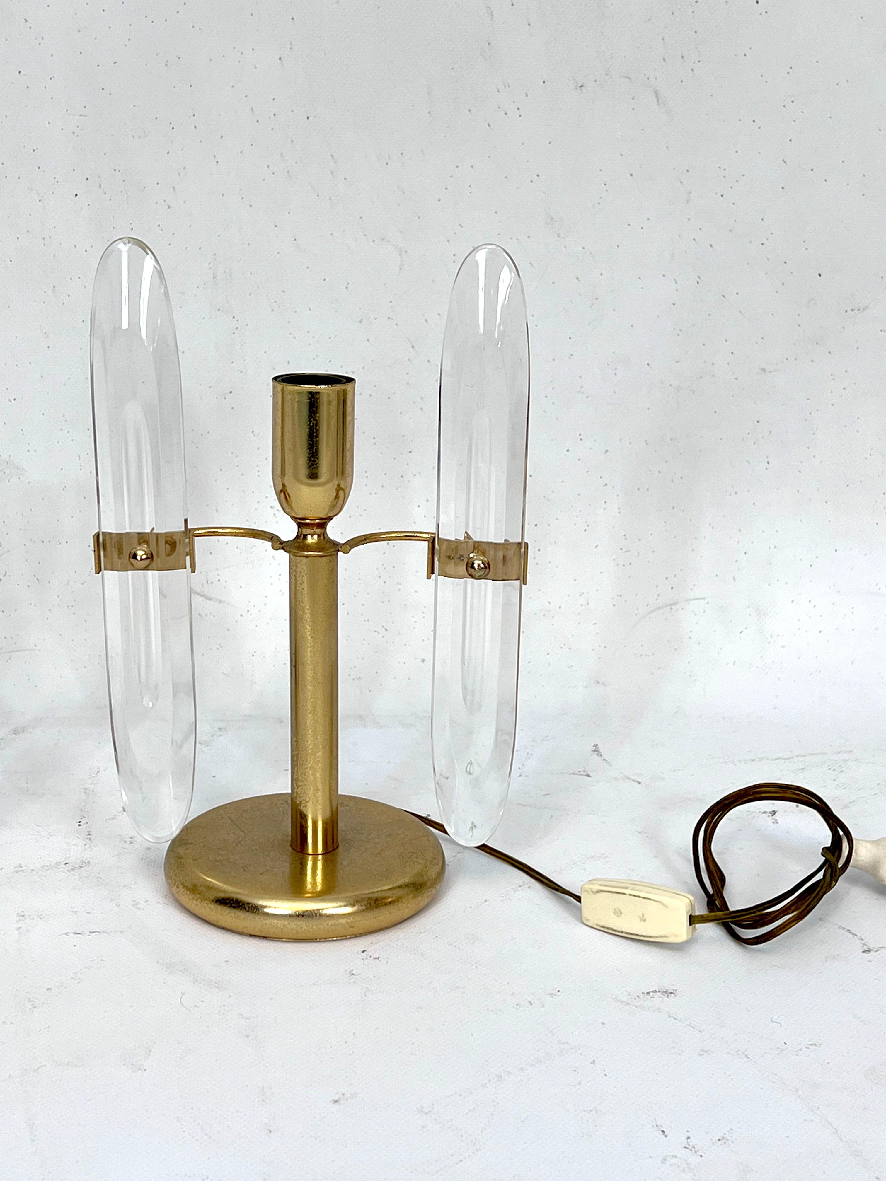 Italian Postmodern pair of gilded metal and glass table lamps by Stilkronen. Italy 70s For Sale
