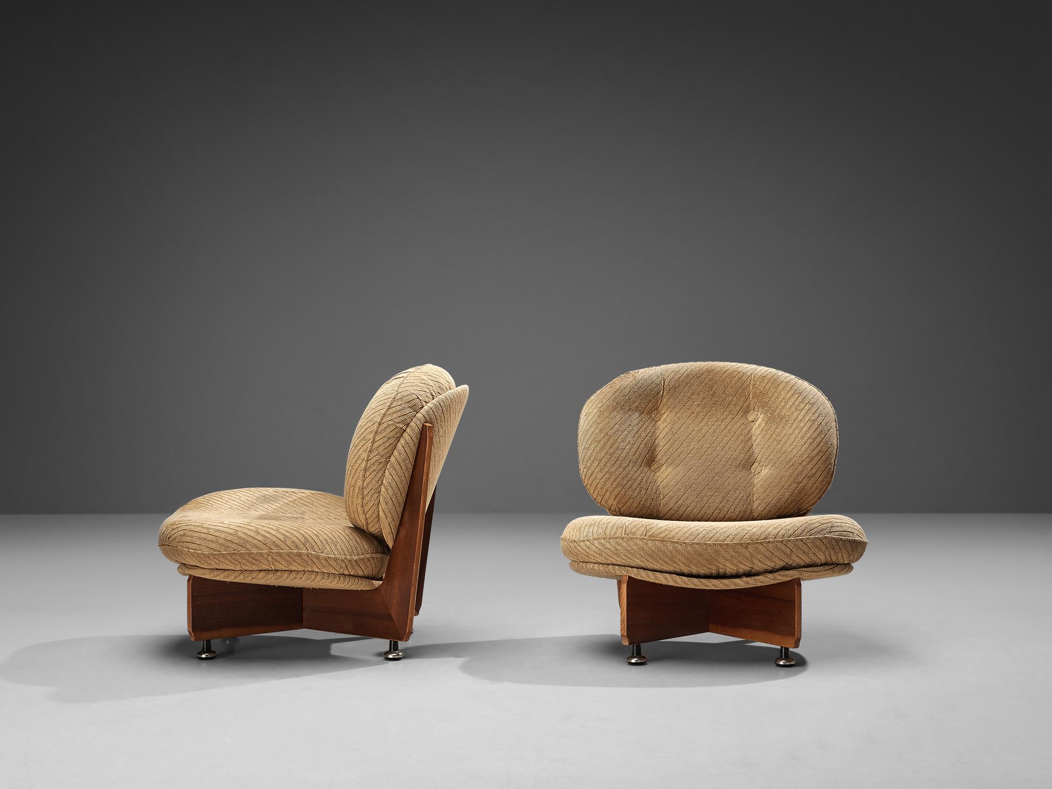 Postmodern Pair of Lounge Chairs with Ottoman in Mahogany  3